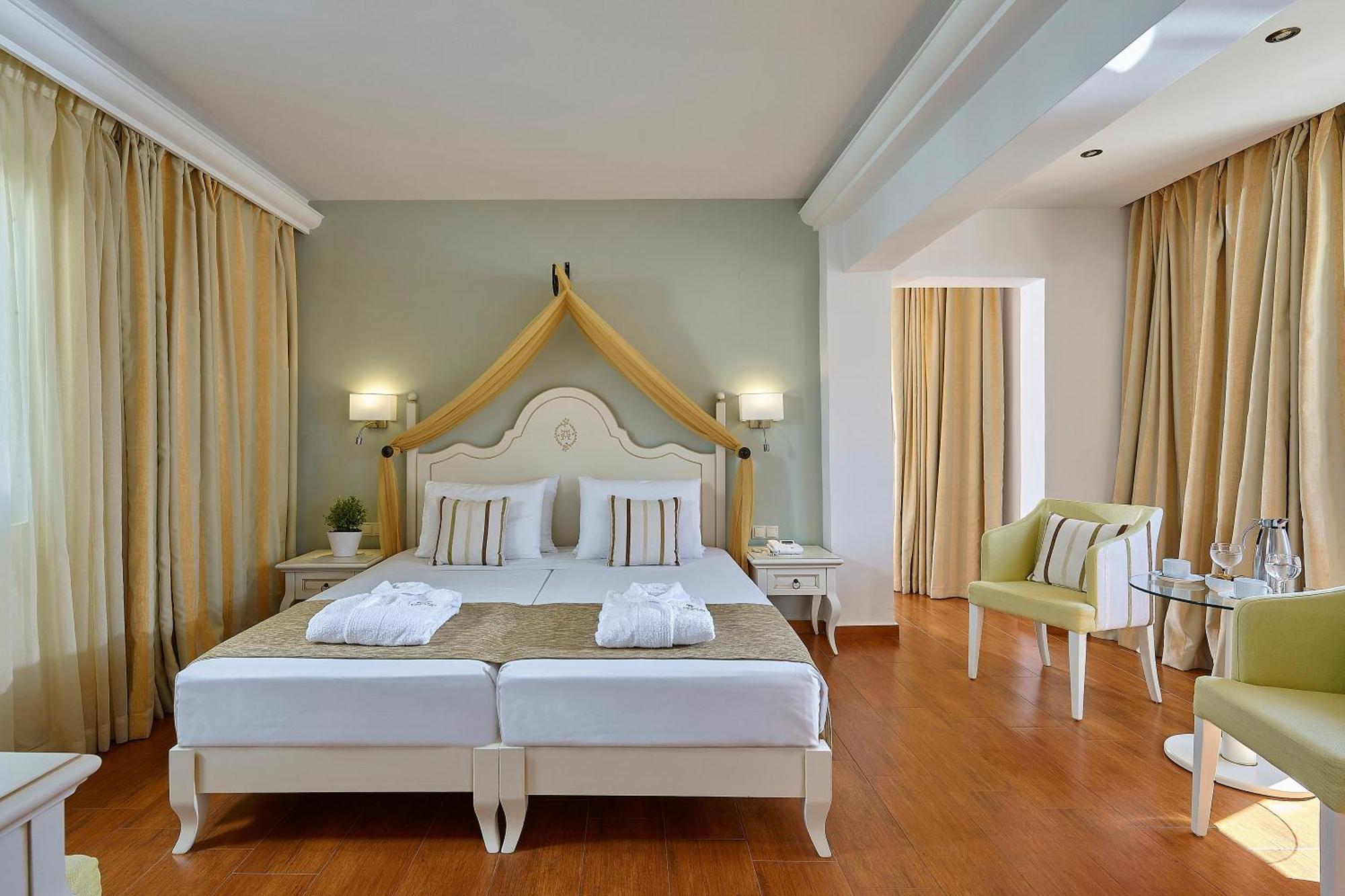 Premium Family Suite, 2 Rooms Garden View,1580431889:JPEG