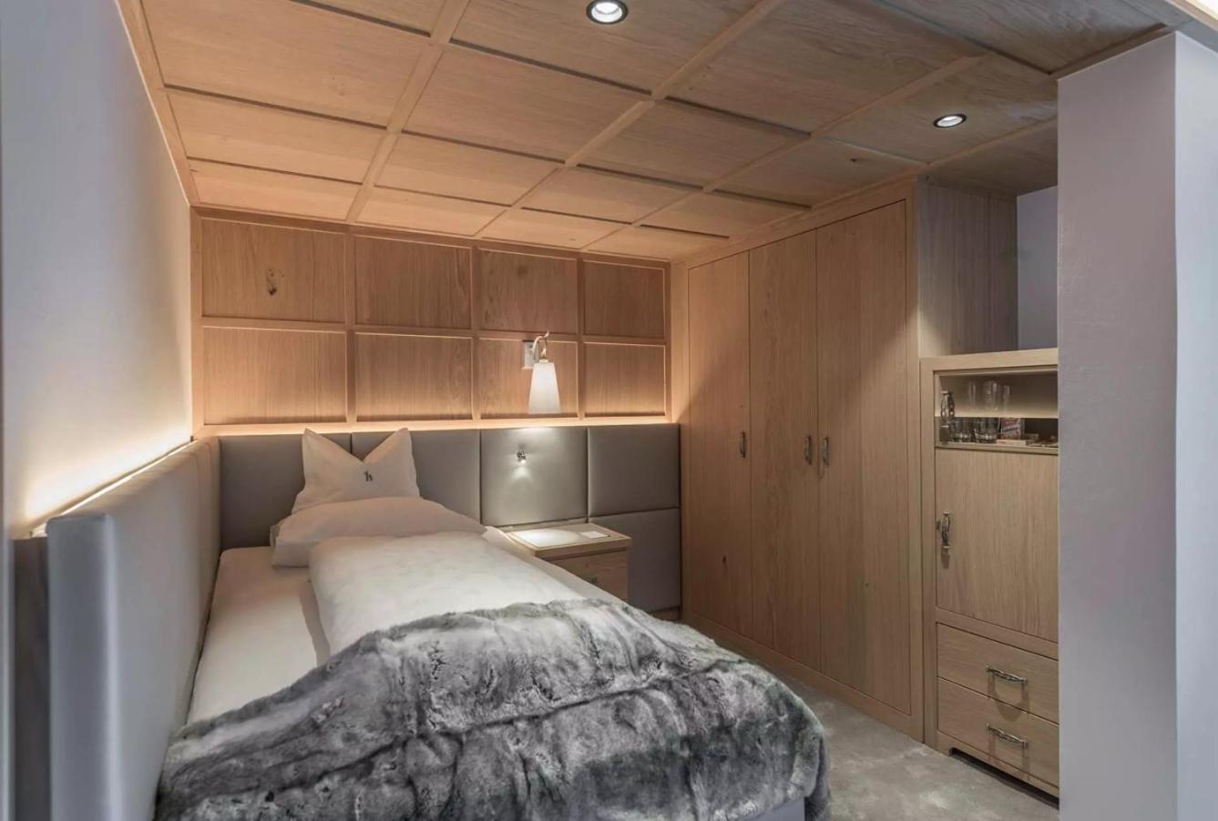 Single Room,1590358932:JPEG