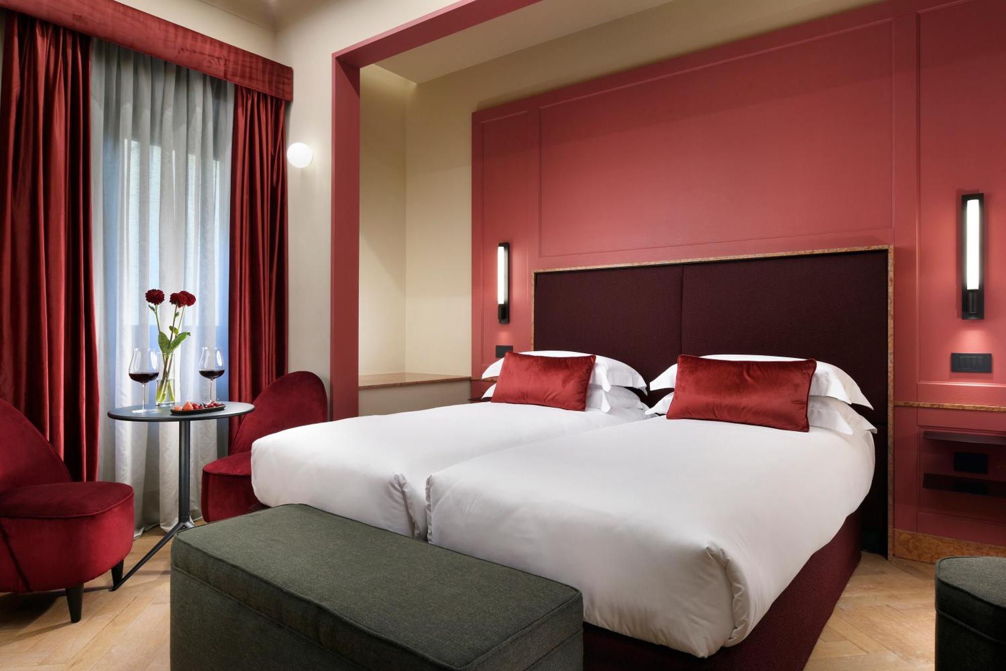 Deluxe Double or Twin Room,1595401147:JPEG