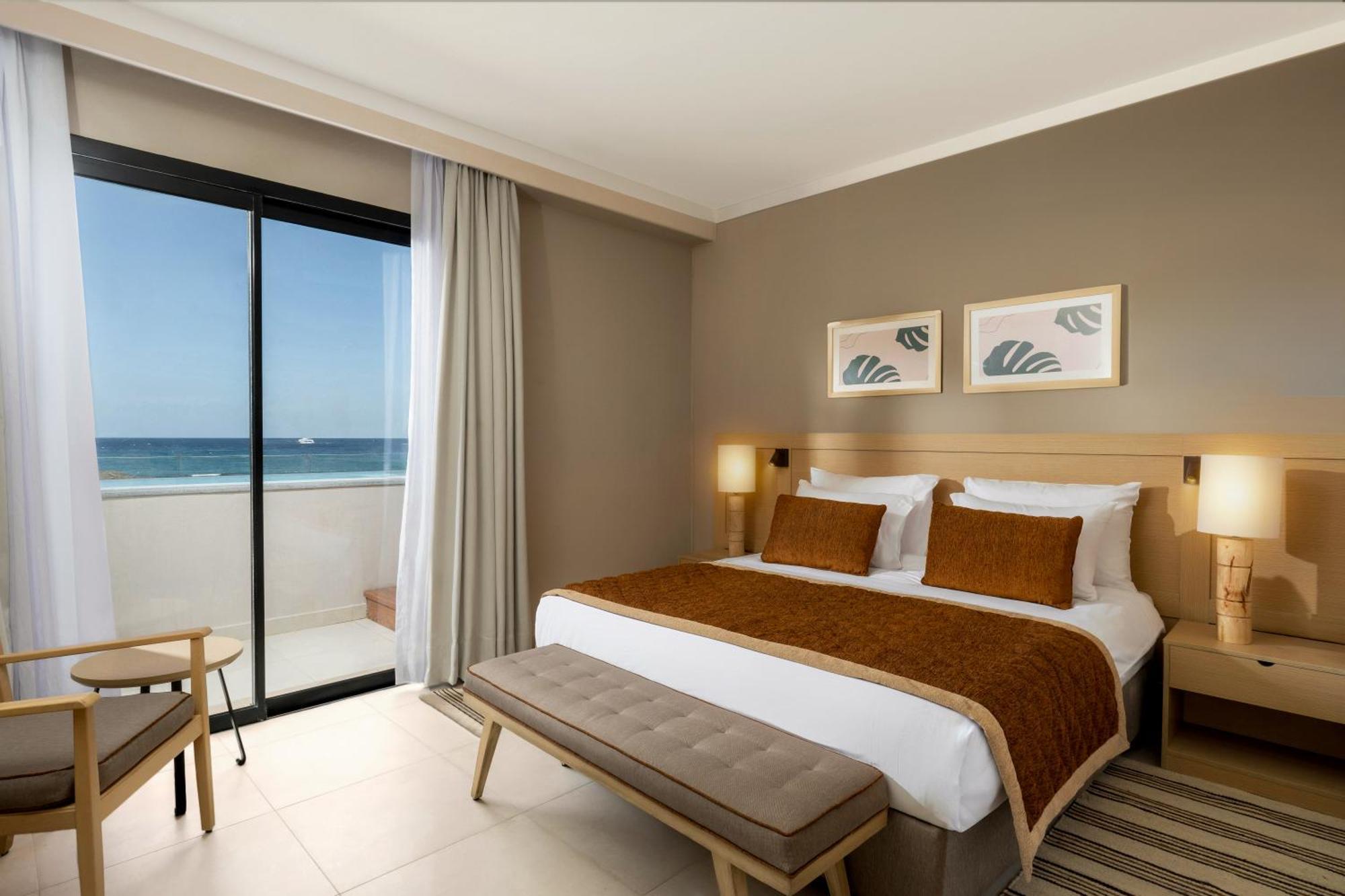 Executive Suite mit Queensize-Bett und Meerblick