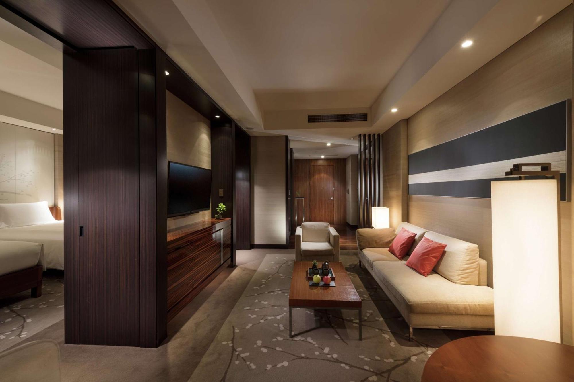 Suite mit 2 Einzelbetten und Stadtblick