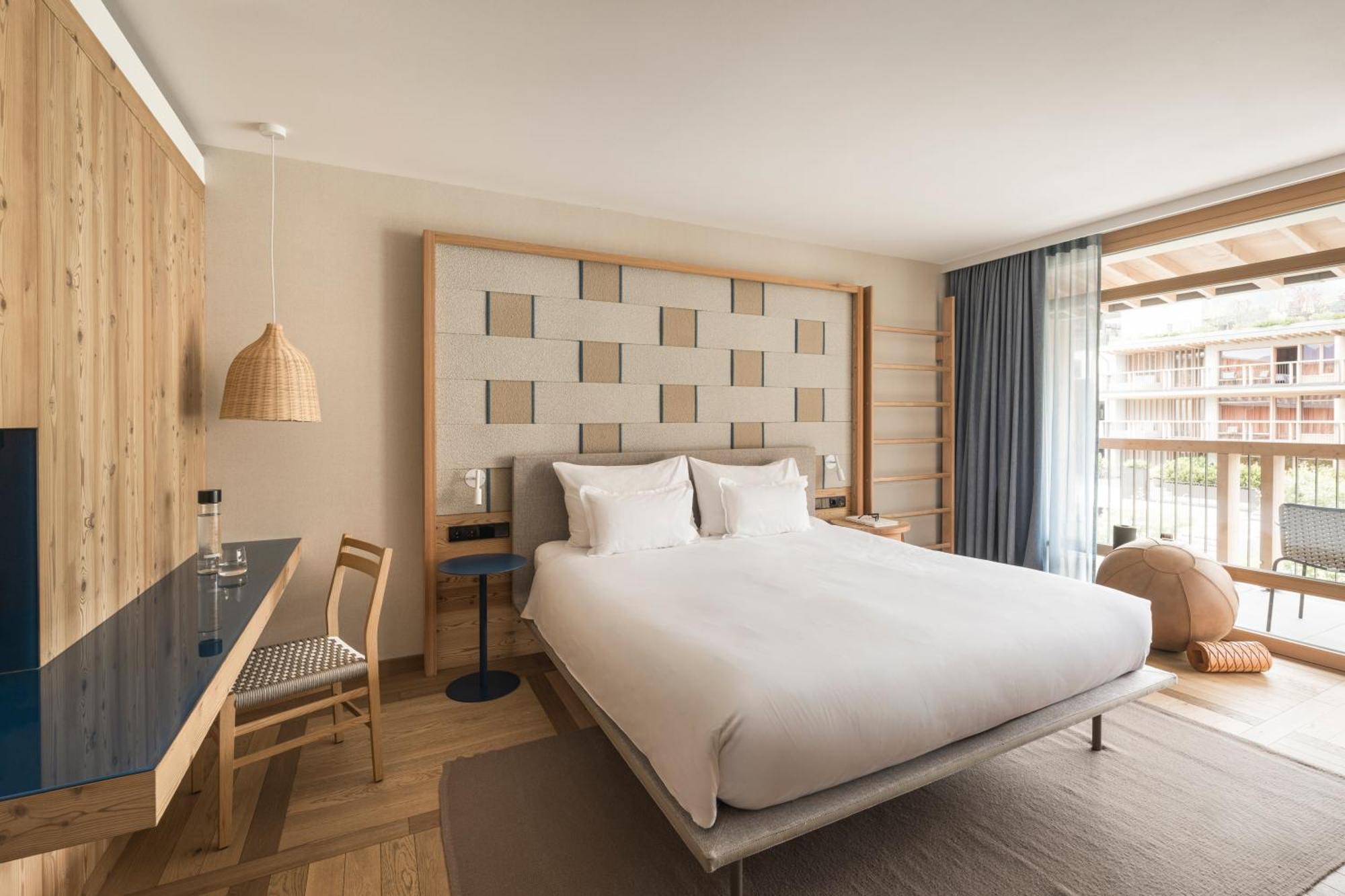 Grand Deluxe Double Room Balcony