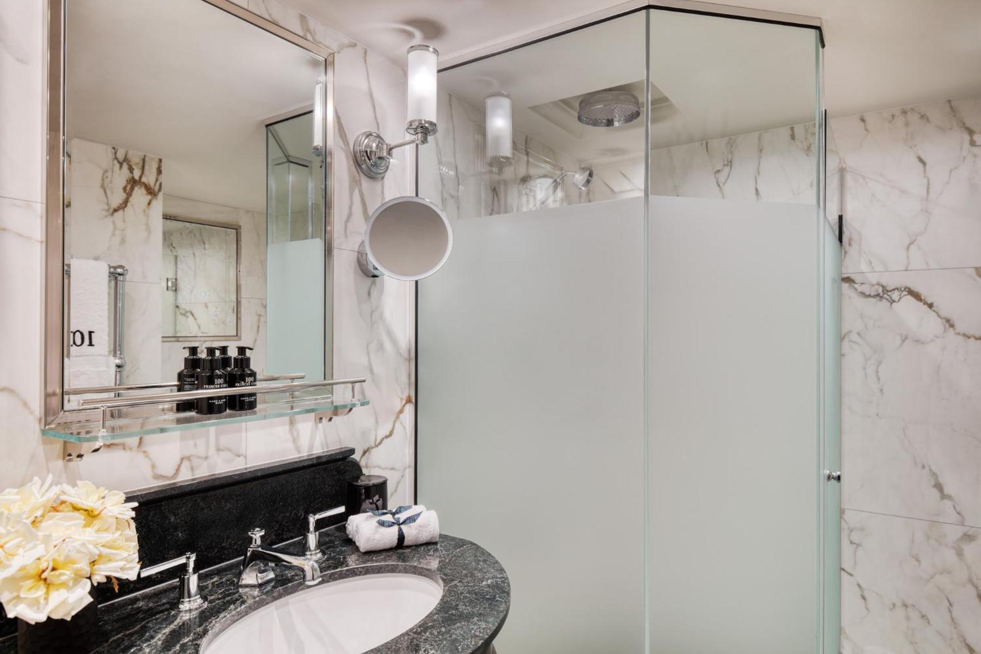 One-Bedroom Suite,1605372438:JPEG