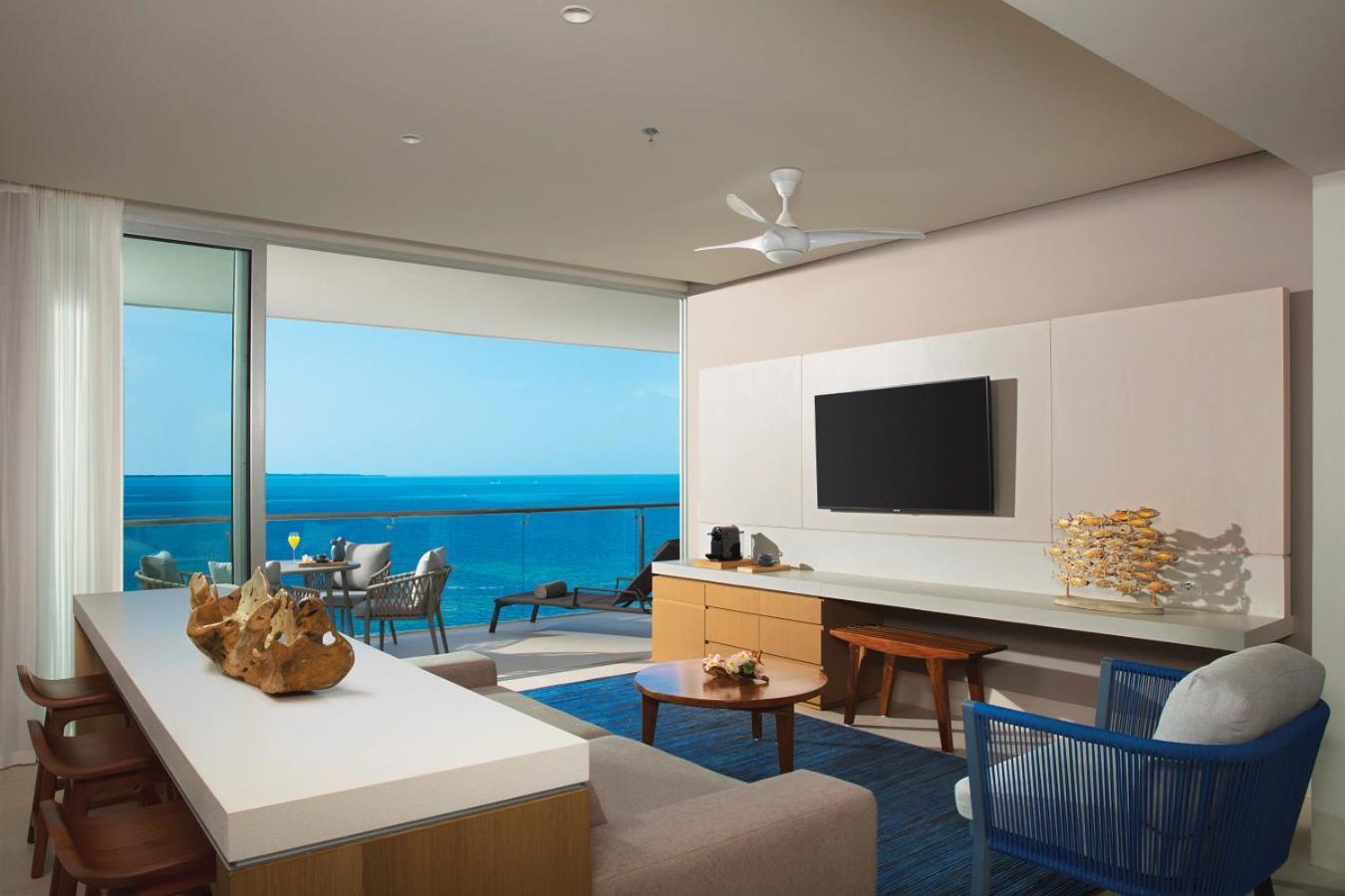 Vantage Club Master Crew Suite suite Ocean View