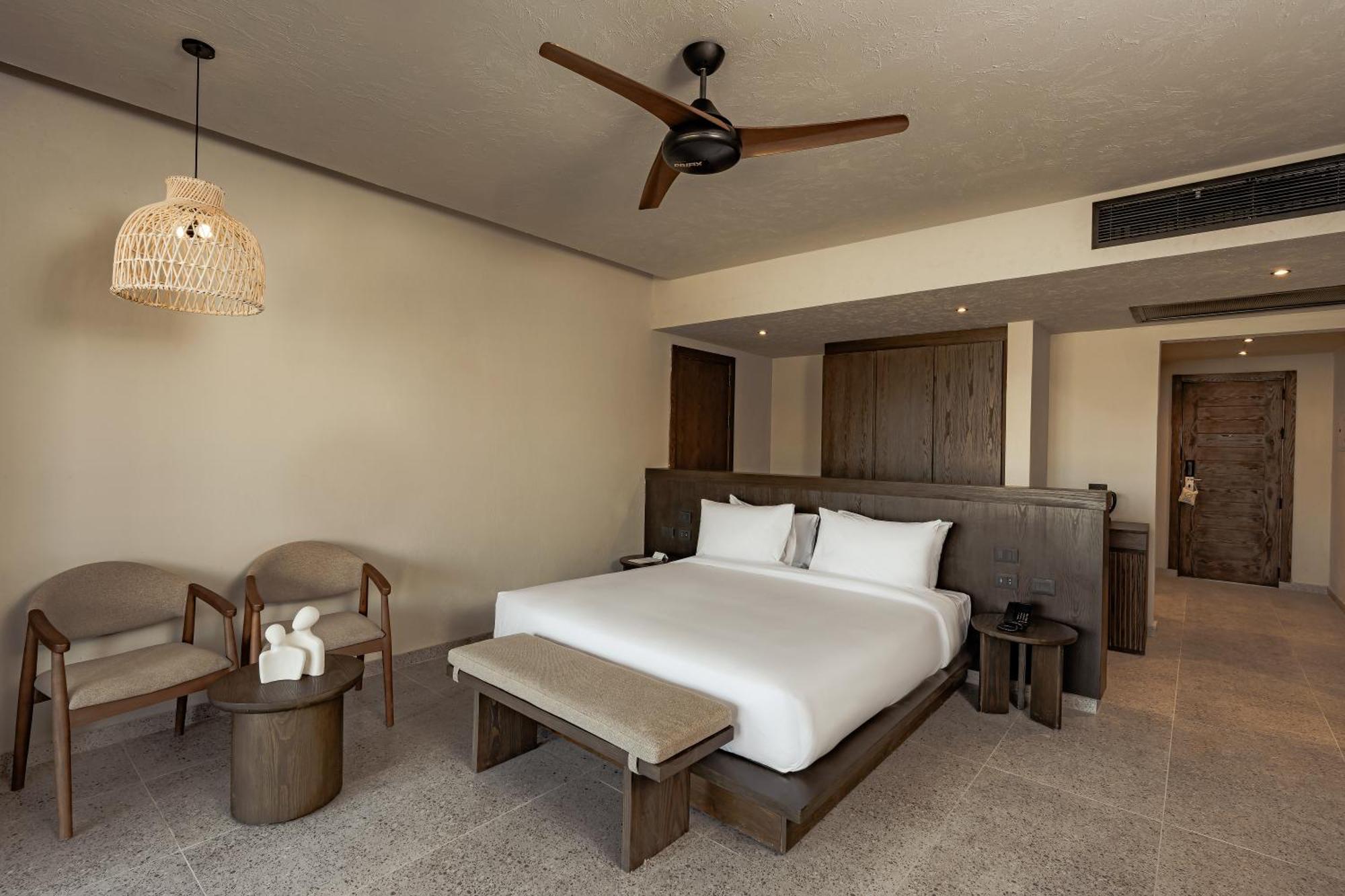 Double Room Deluxe  Sea View,1618720683:JPEG