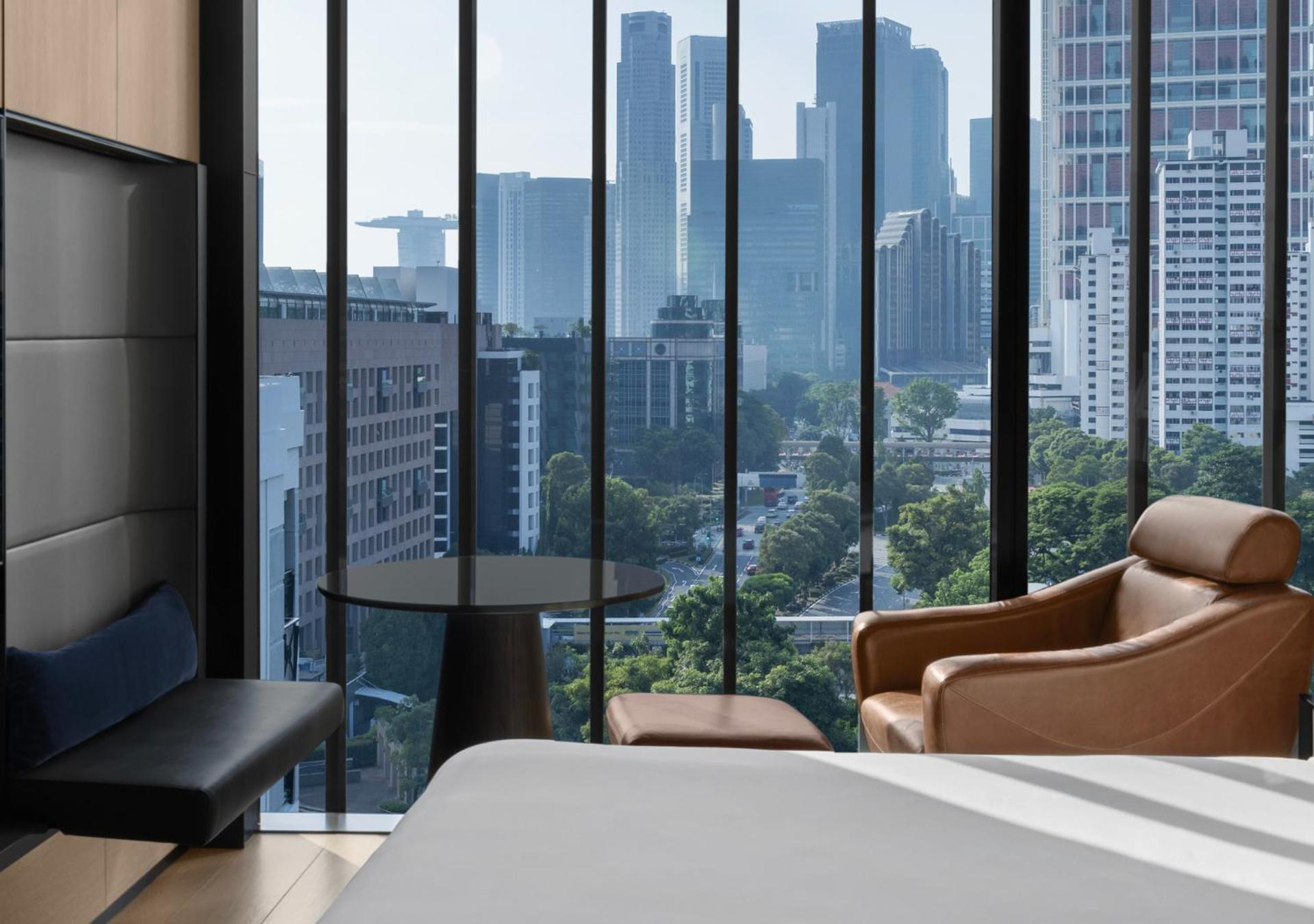 Classic Zimmer mit Kingsize-Bett und Flussblick