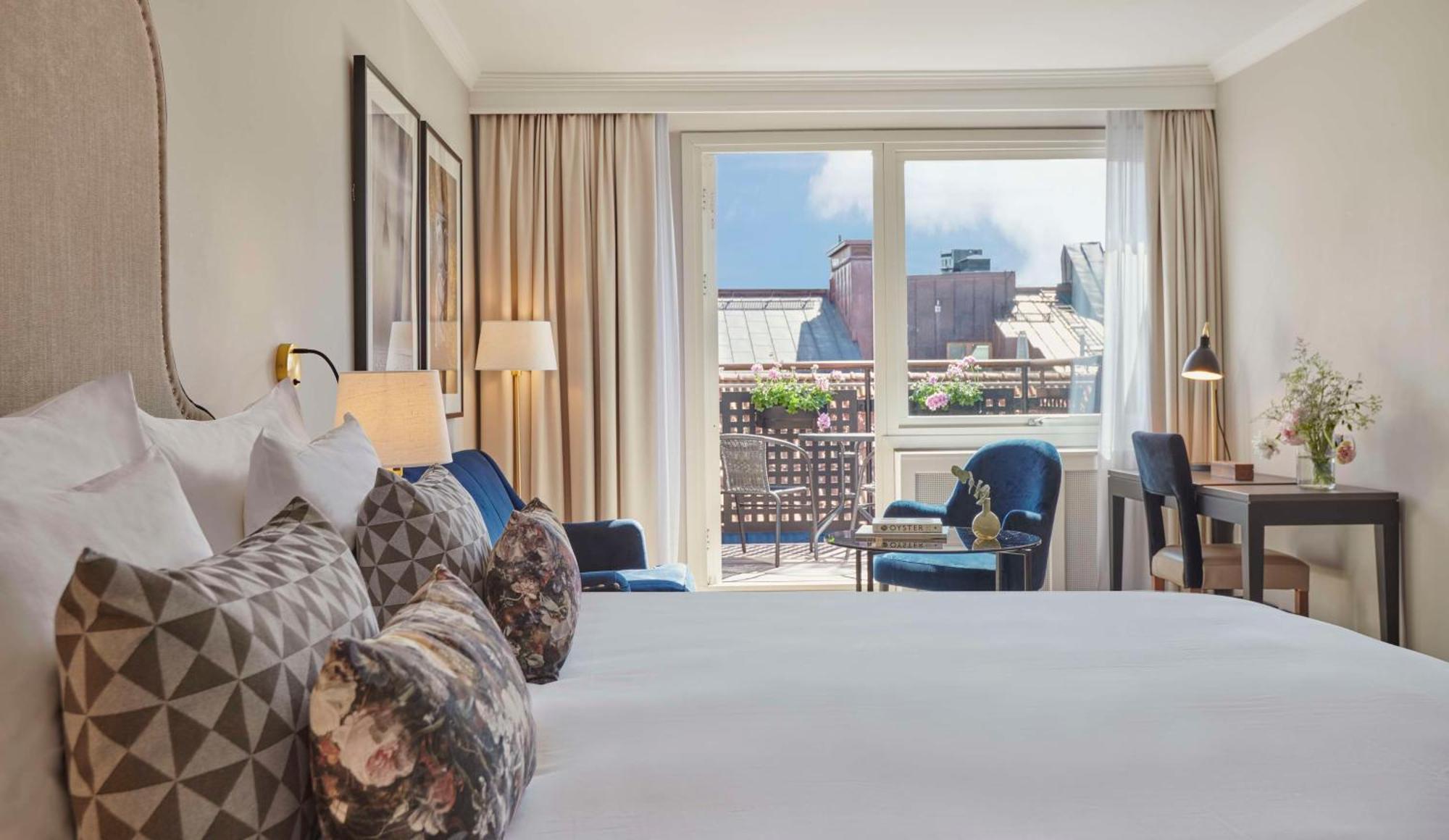 Deluxe King Room with Balcony,1622012373:JPEG