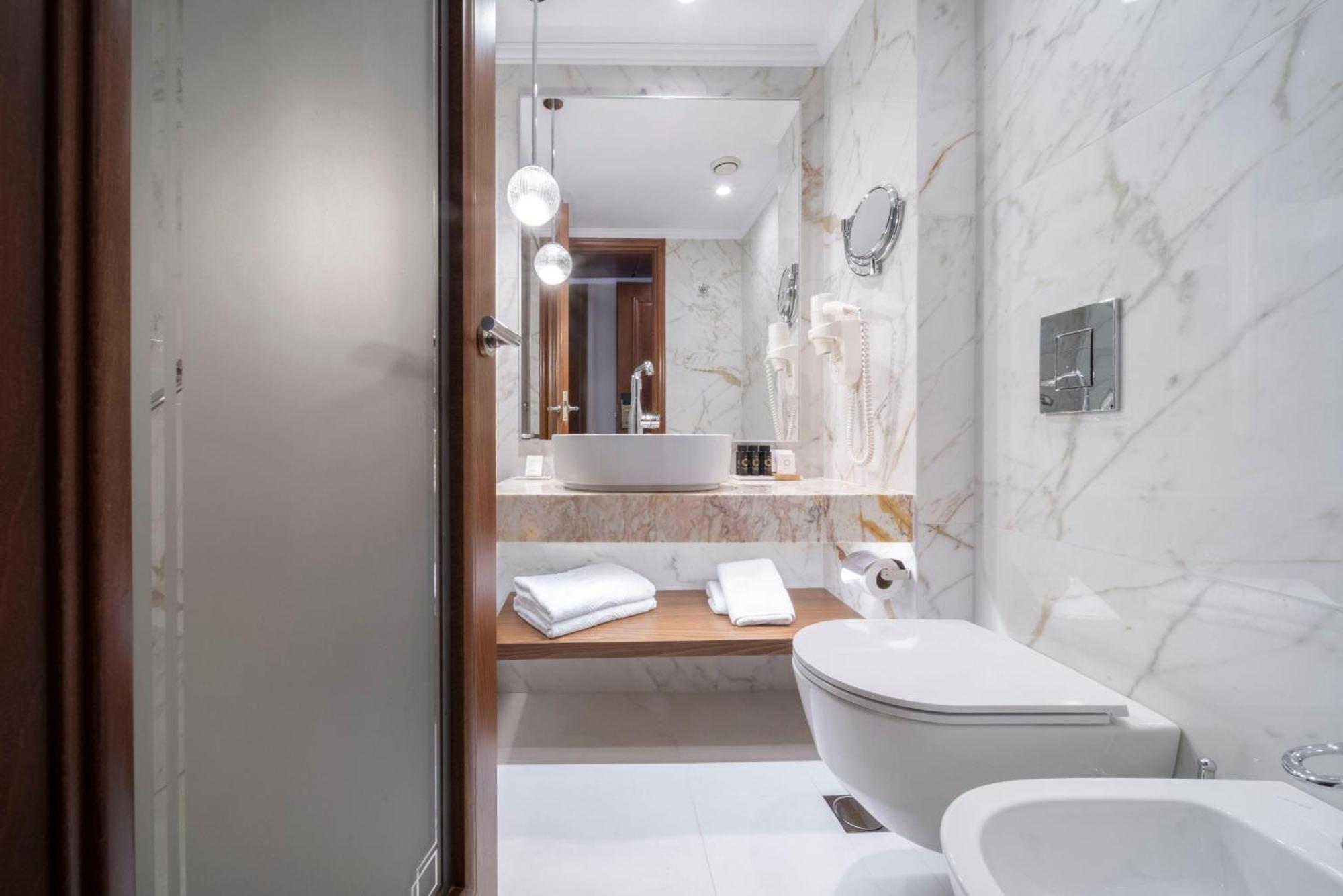 Premium Zimmer mit Aussicht auf die Akropolis und Balkon