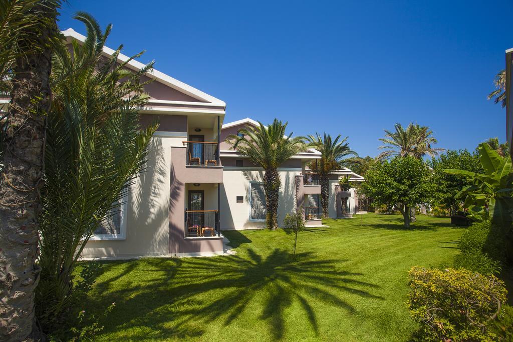 Club Room,162642111:JPEG