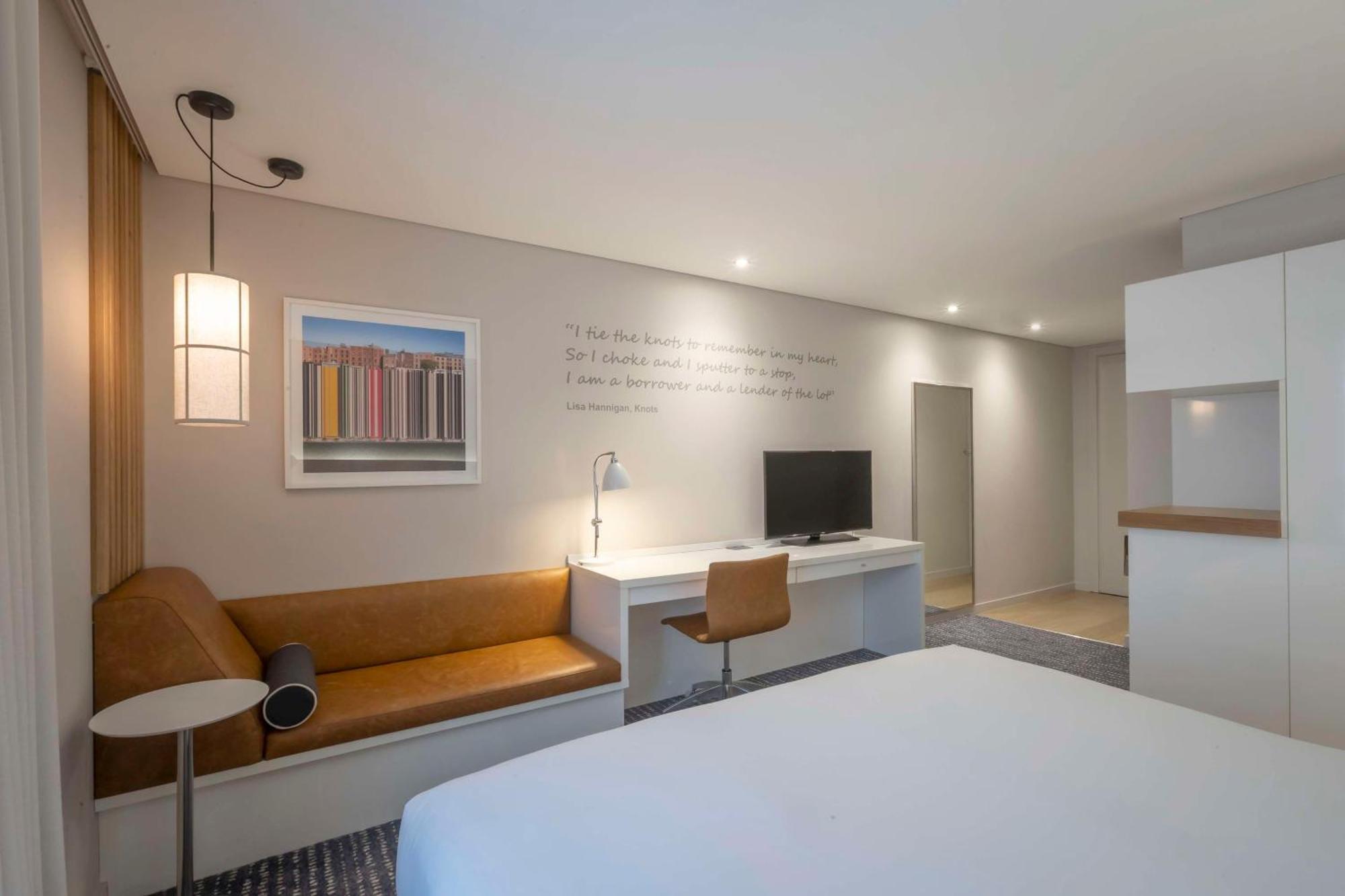 Premium King Room,1627934959:JPEG