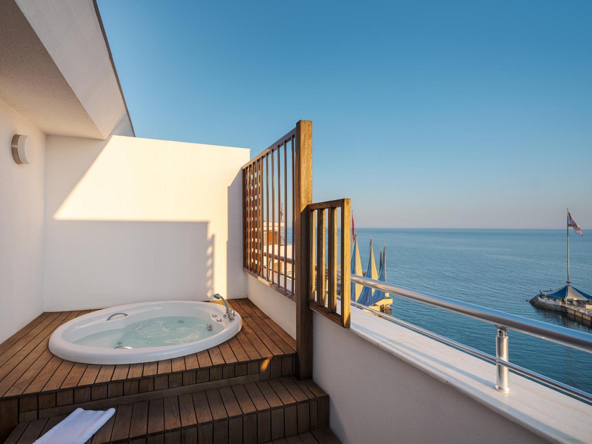 Superior Suite,1629401087:JPEG