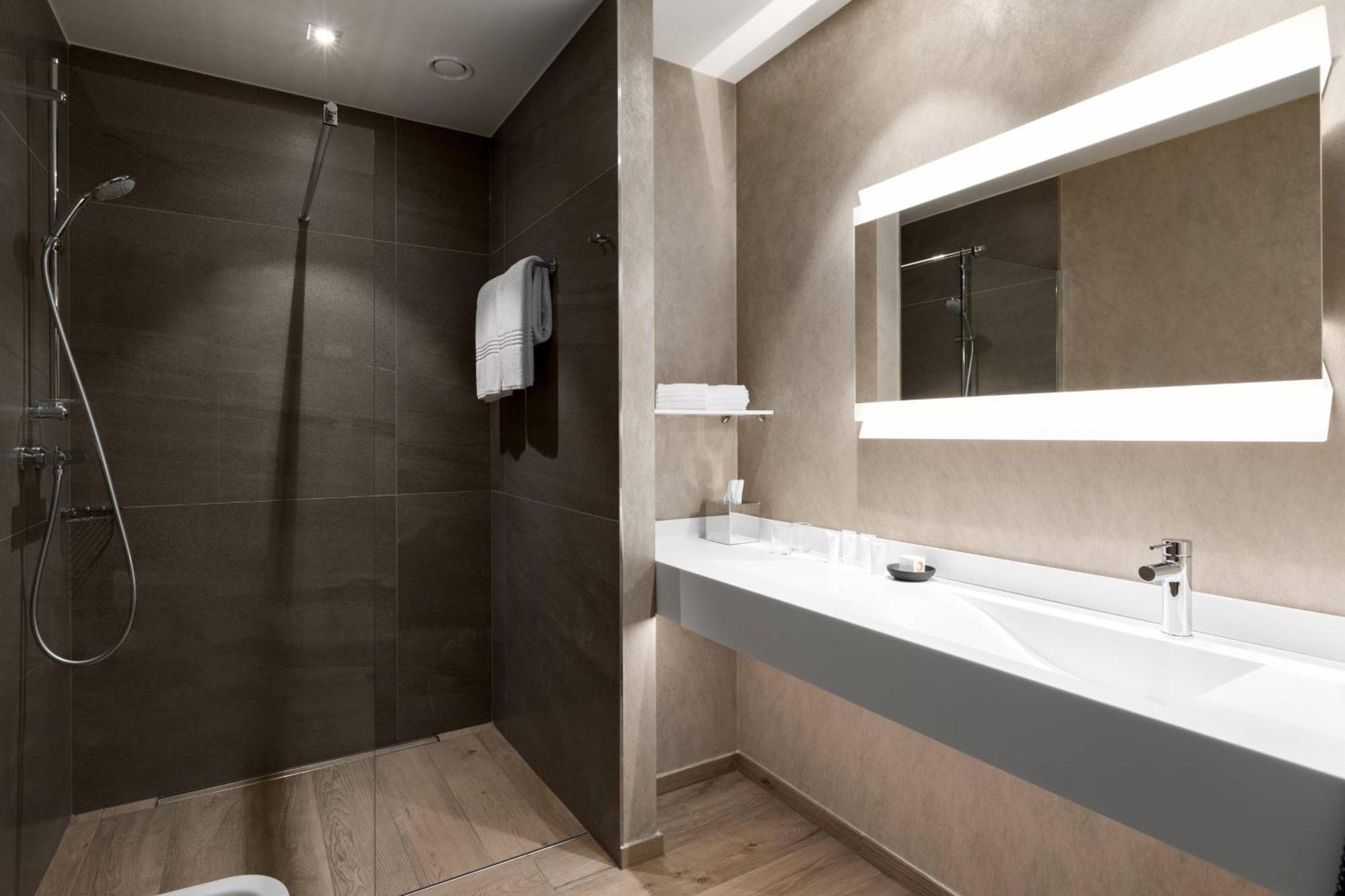 Standard Twin Room,1631586447:JPEG