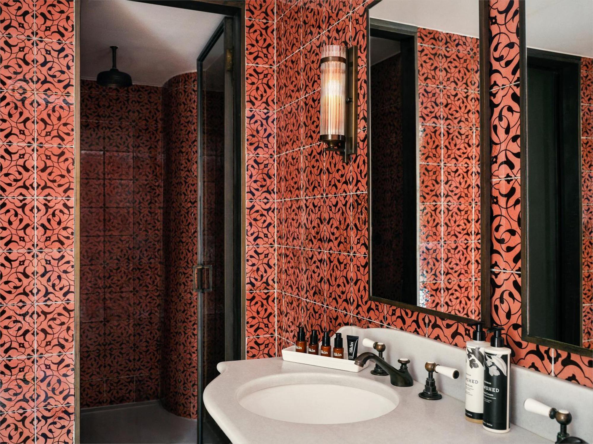 Small Room,1633702145:JPEG