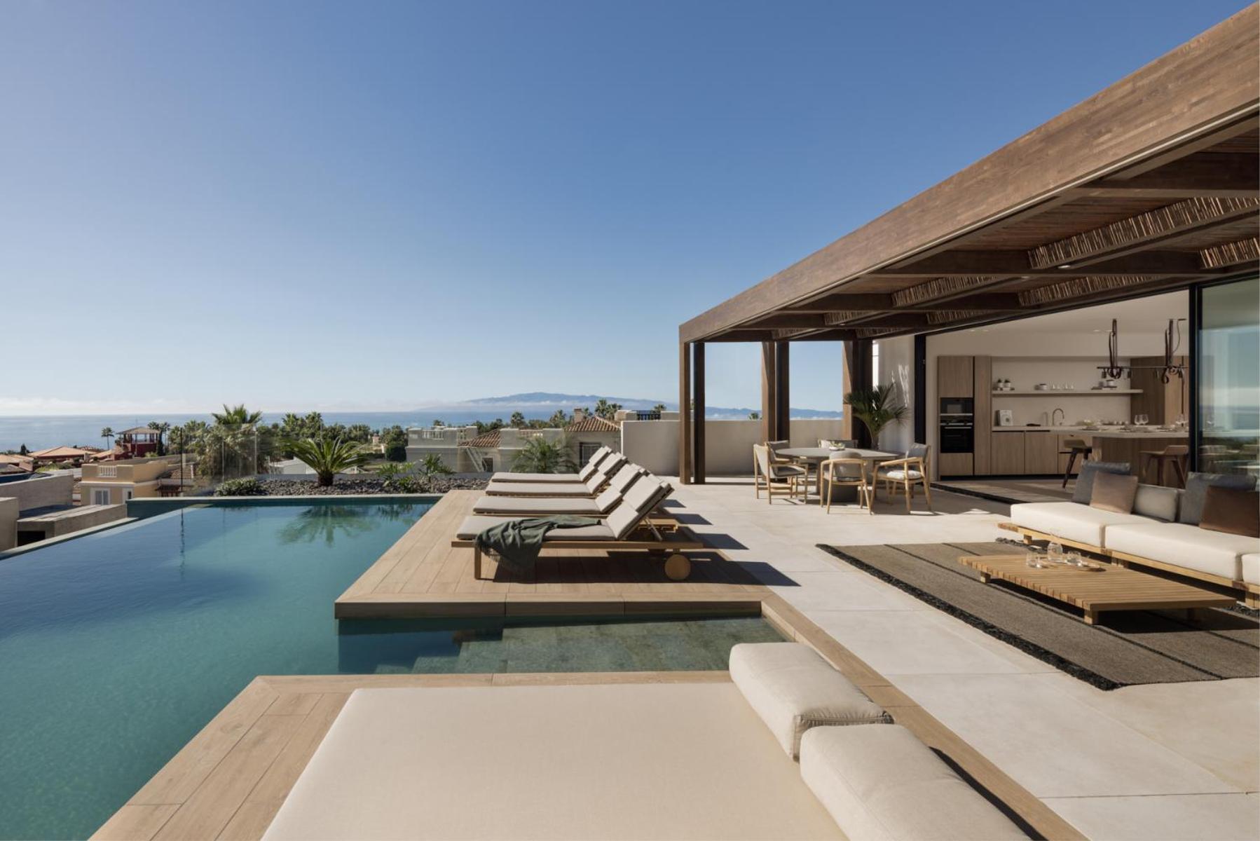 Villa-Suite mit 3 Zimmern, Meerblick und privatem Pool (2 Erwachsene+4 Kinder)