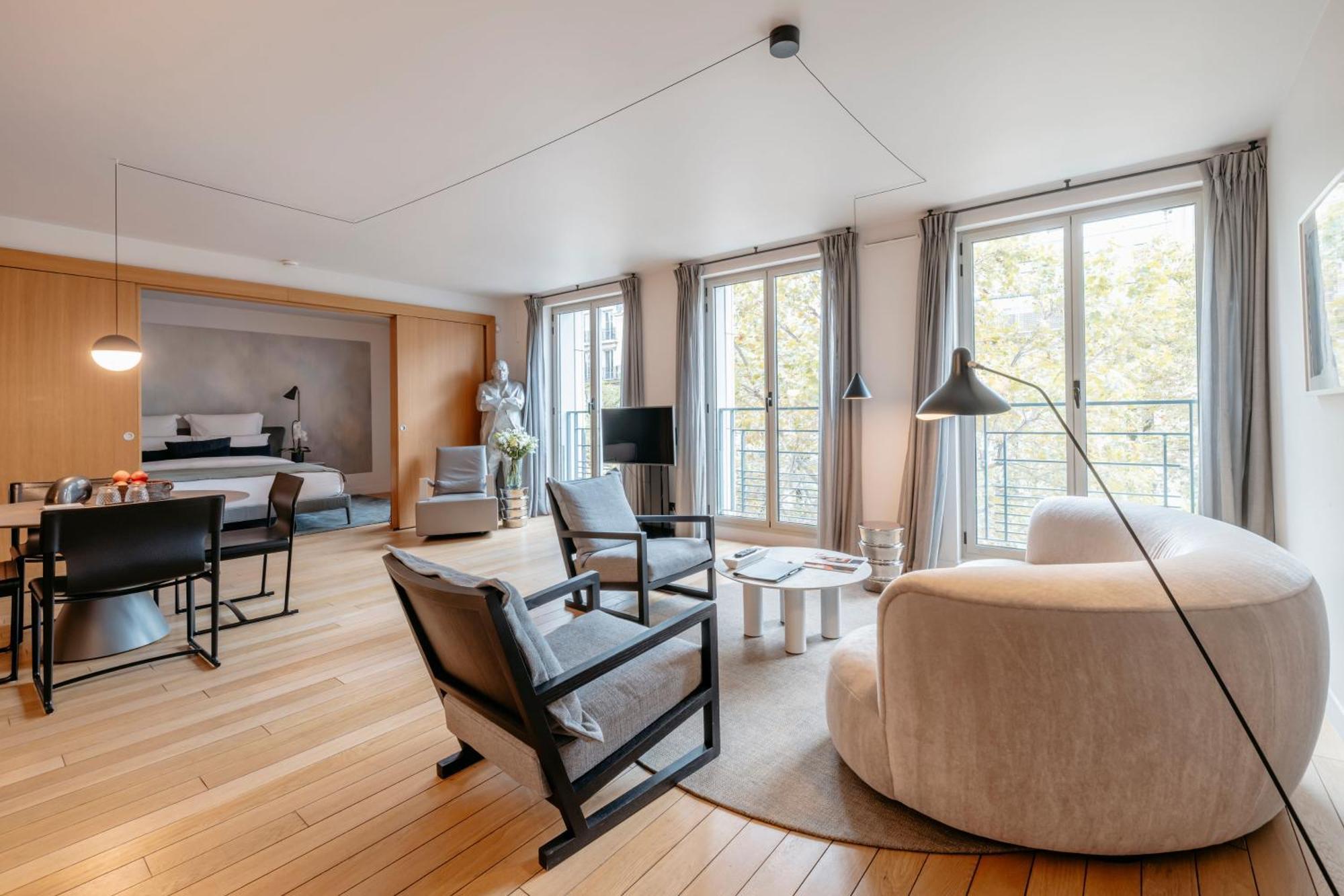 Suite Tronchet,1636542154:JPEG