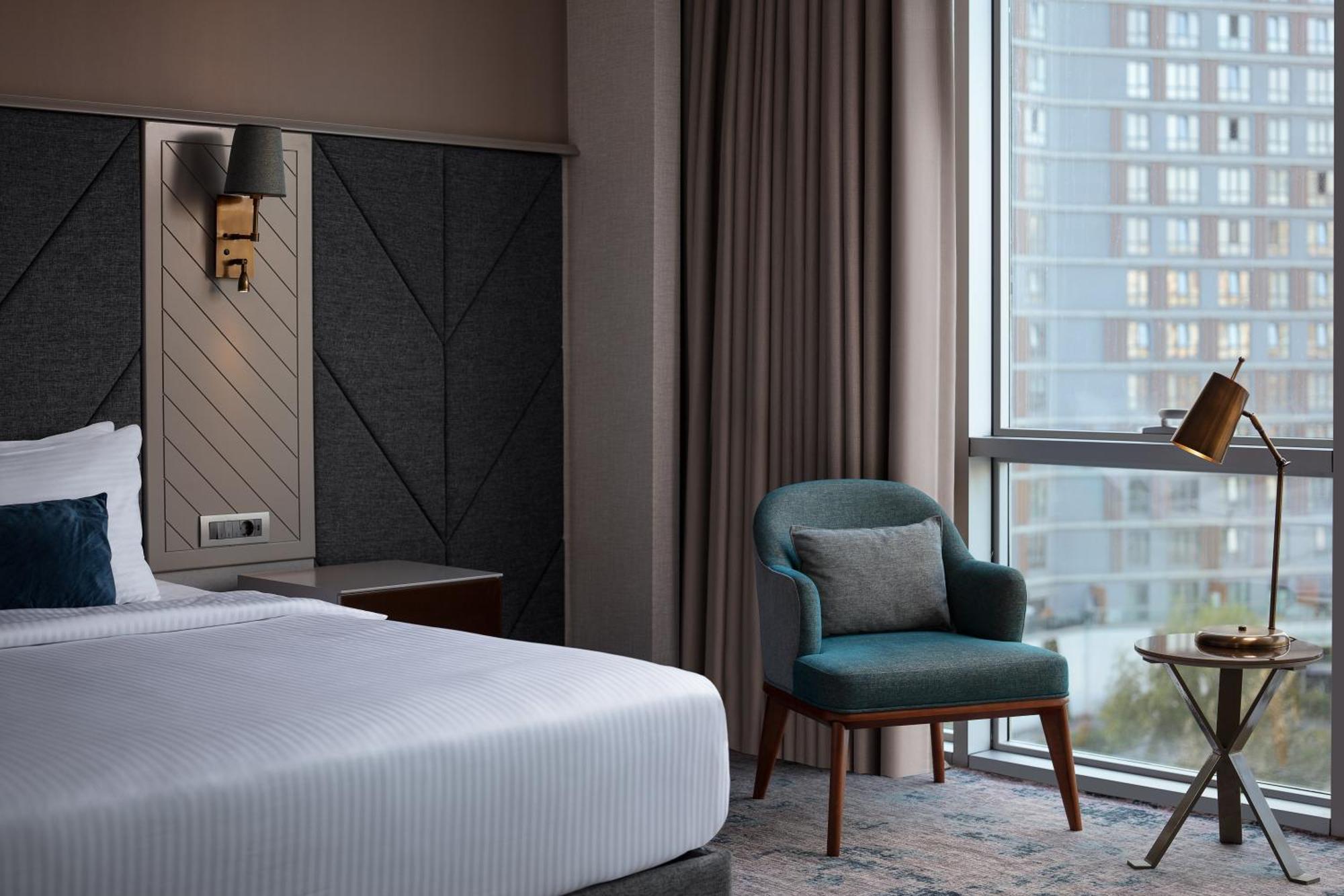 King Suite with Sofa Bed,1638533820:JPEG