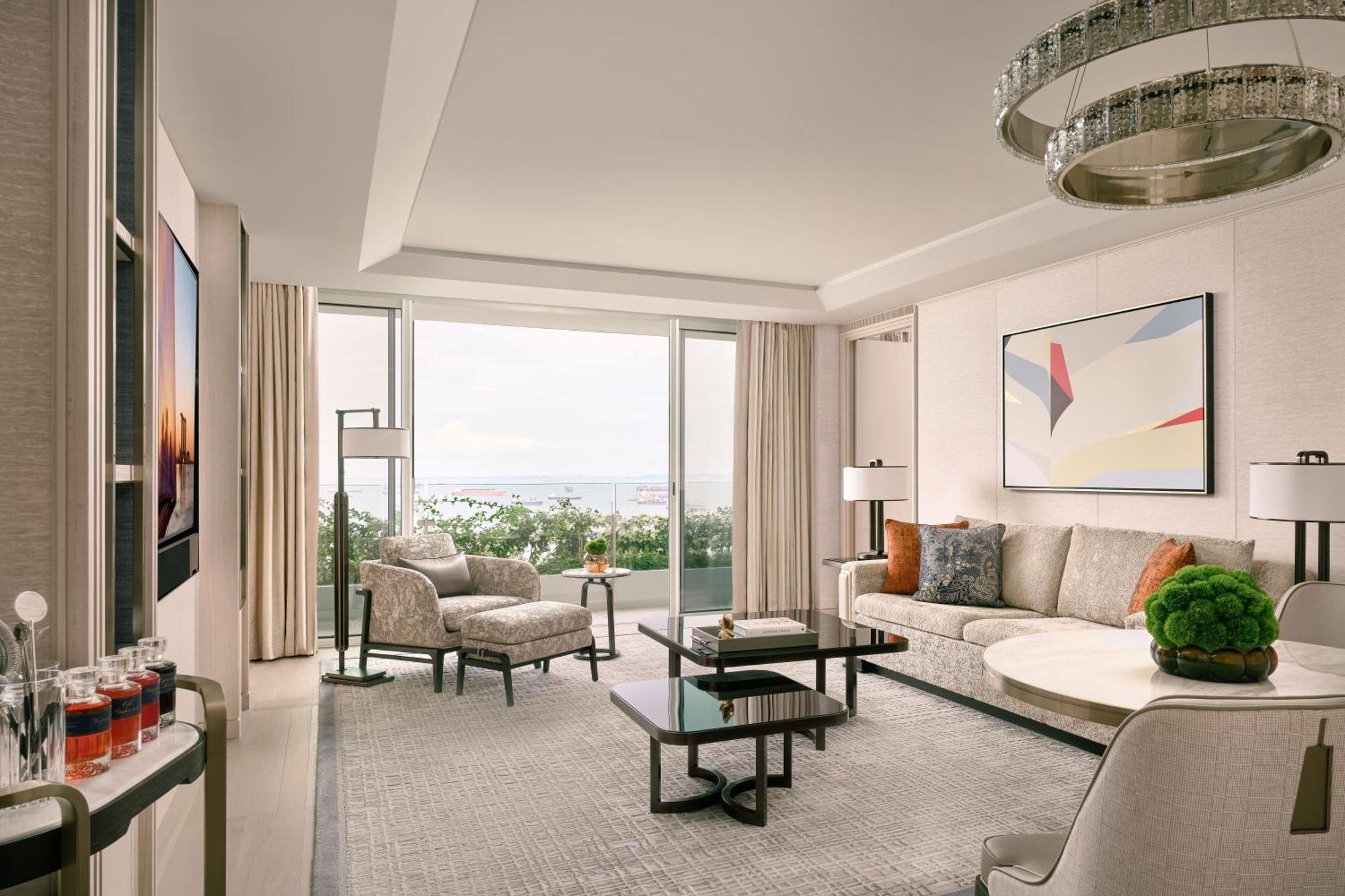 Paiza Premier Suite mit Kingsize-Bett und Meerblick