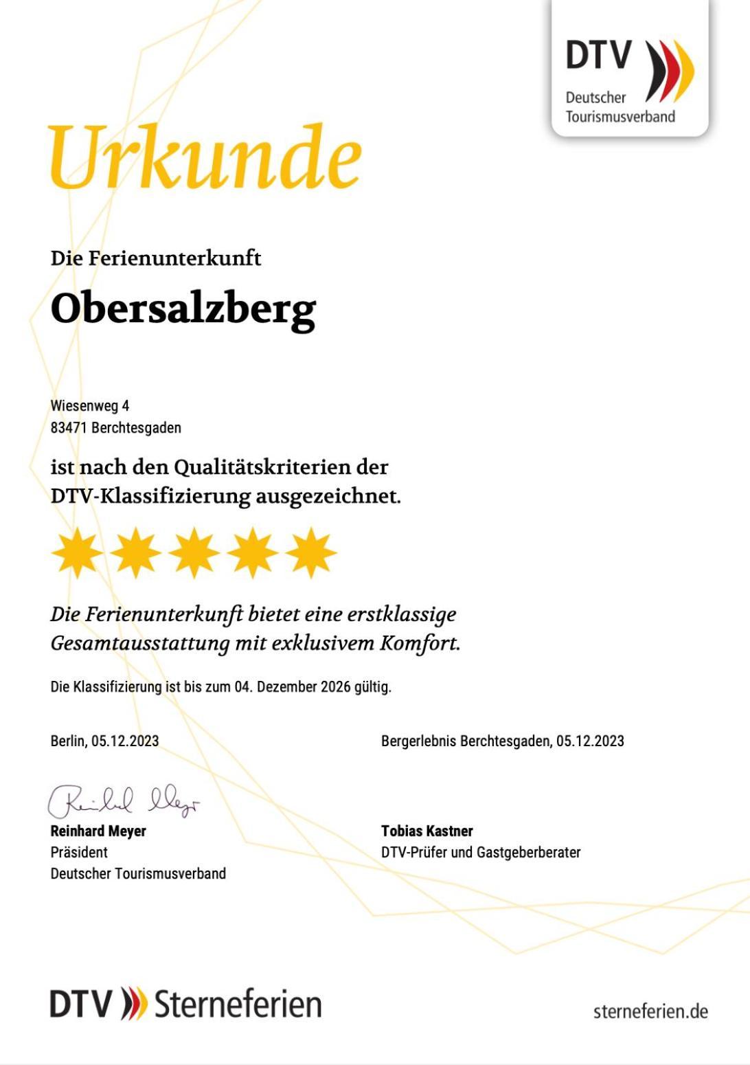 One-Bedroom Apartment with Terrace,1686444674:JPEG