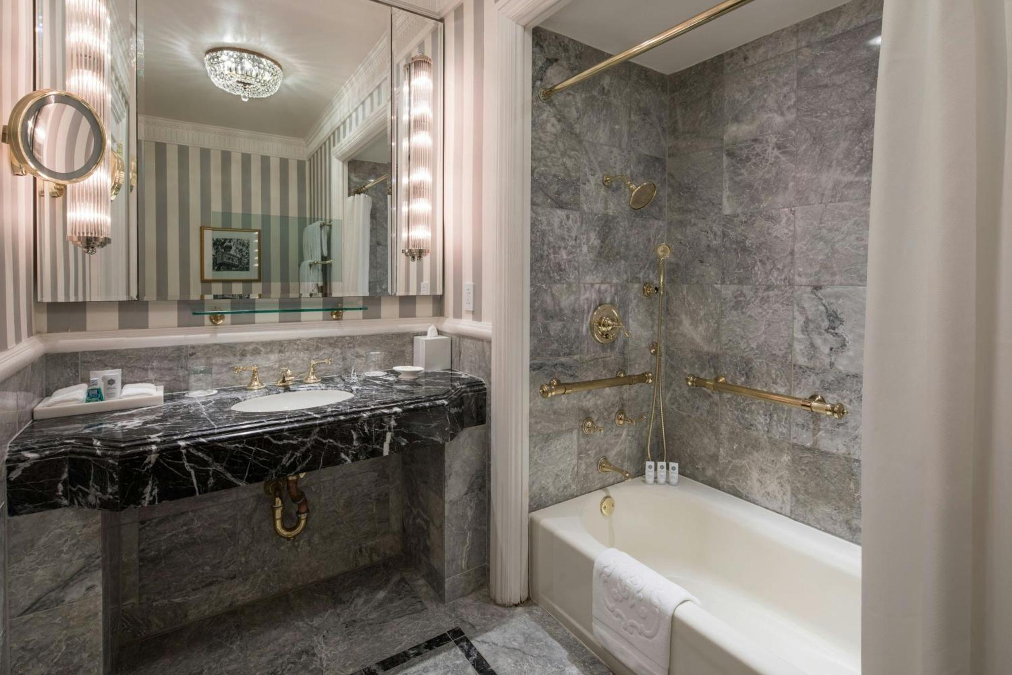 Superior Zimmer mit Kingsize-Bett und Butlerservice