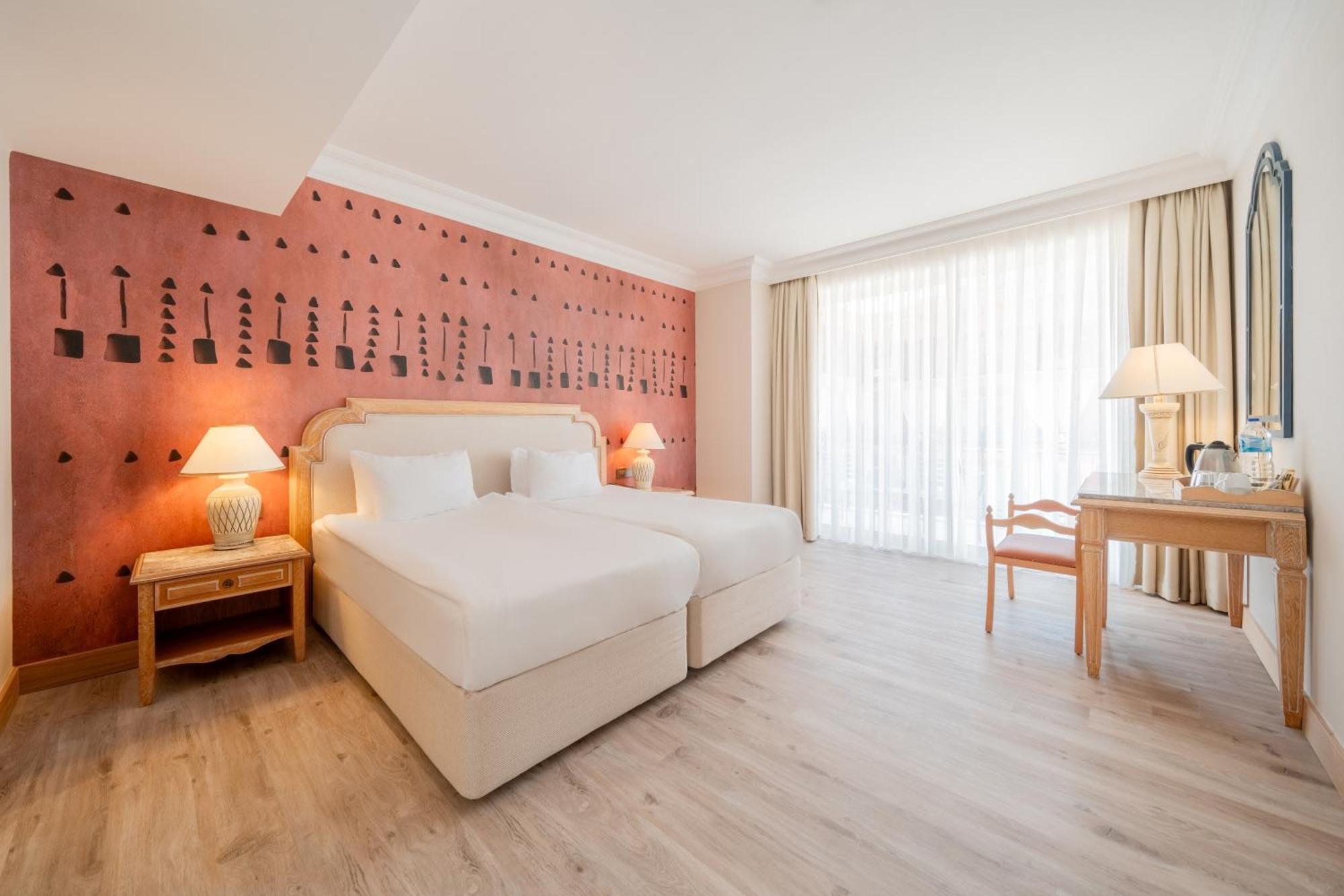 Junior Suite,1657138303:JPEG