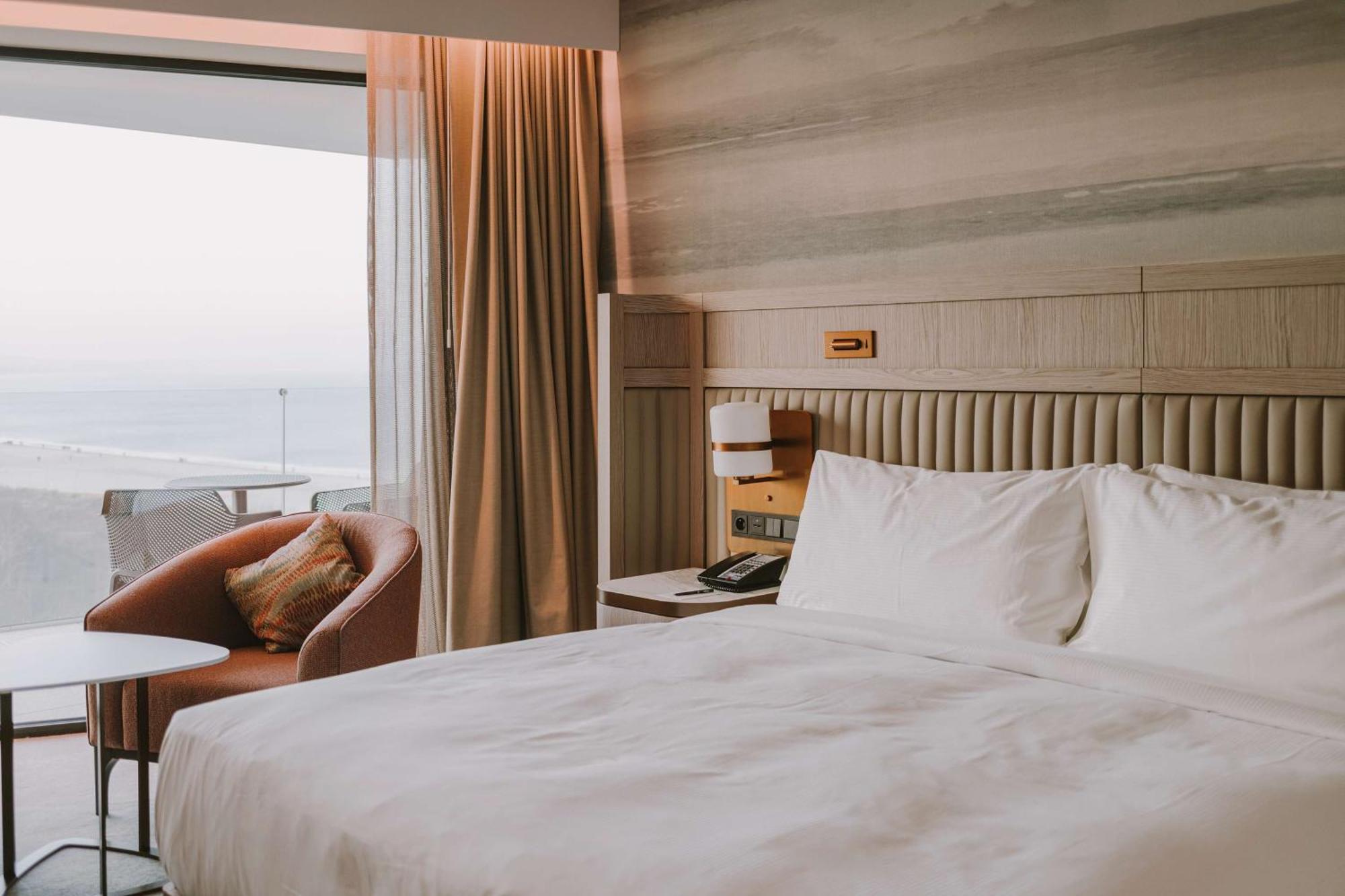 Superior King Room with Sea View,1657202754:JPEG