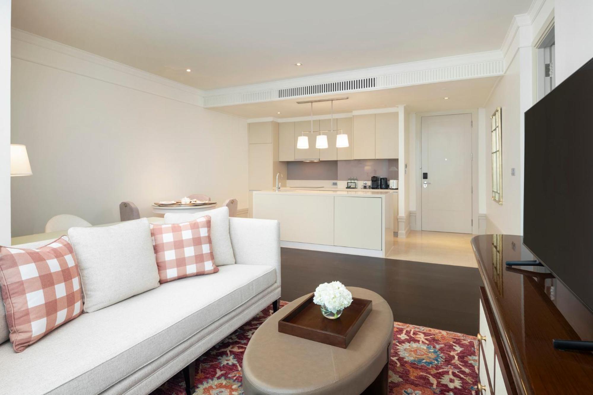 One Bedroom Prestige Club access