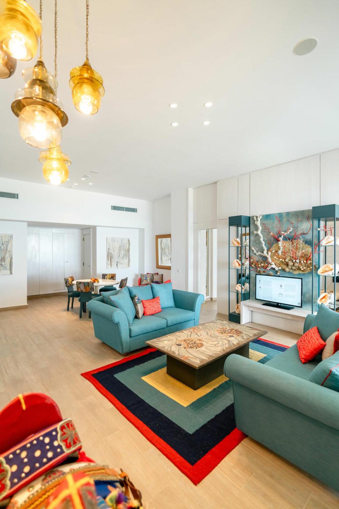 Suite with Private Pool,1663760336:JPEG