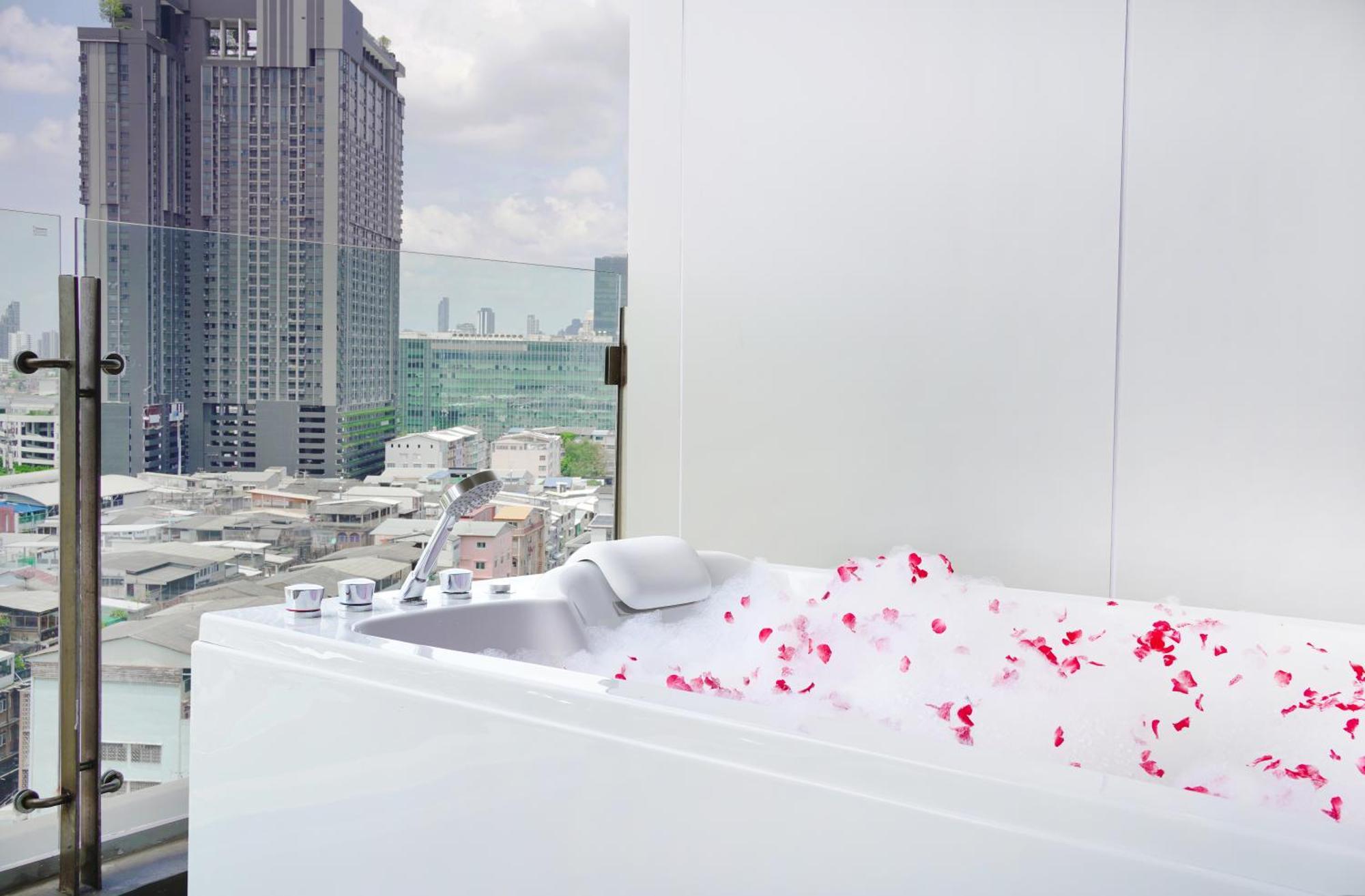 Sky Suite mit Whirlpool