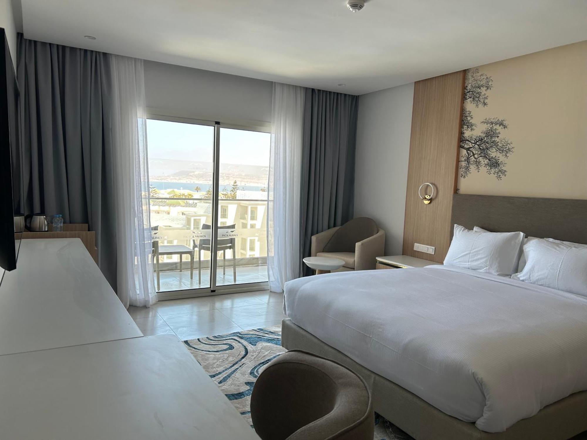 Deluxe Doppel-/Zweibettzimmer mit Meerblick
