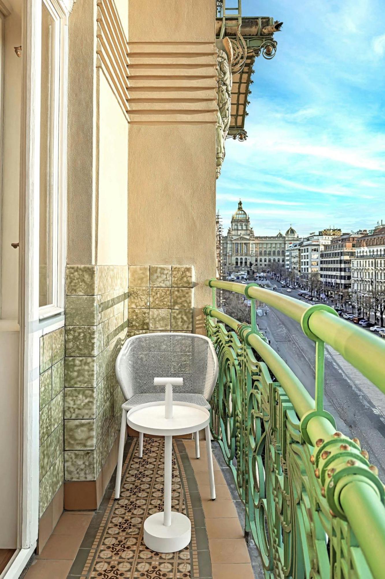 Cozy Bohemia King Room Balcony City View,1670100165:JPEG