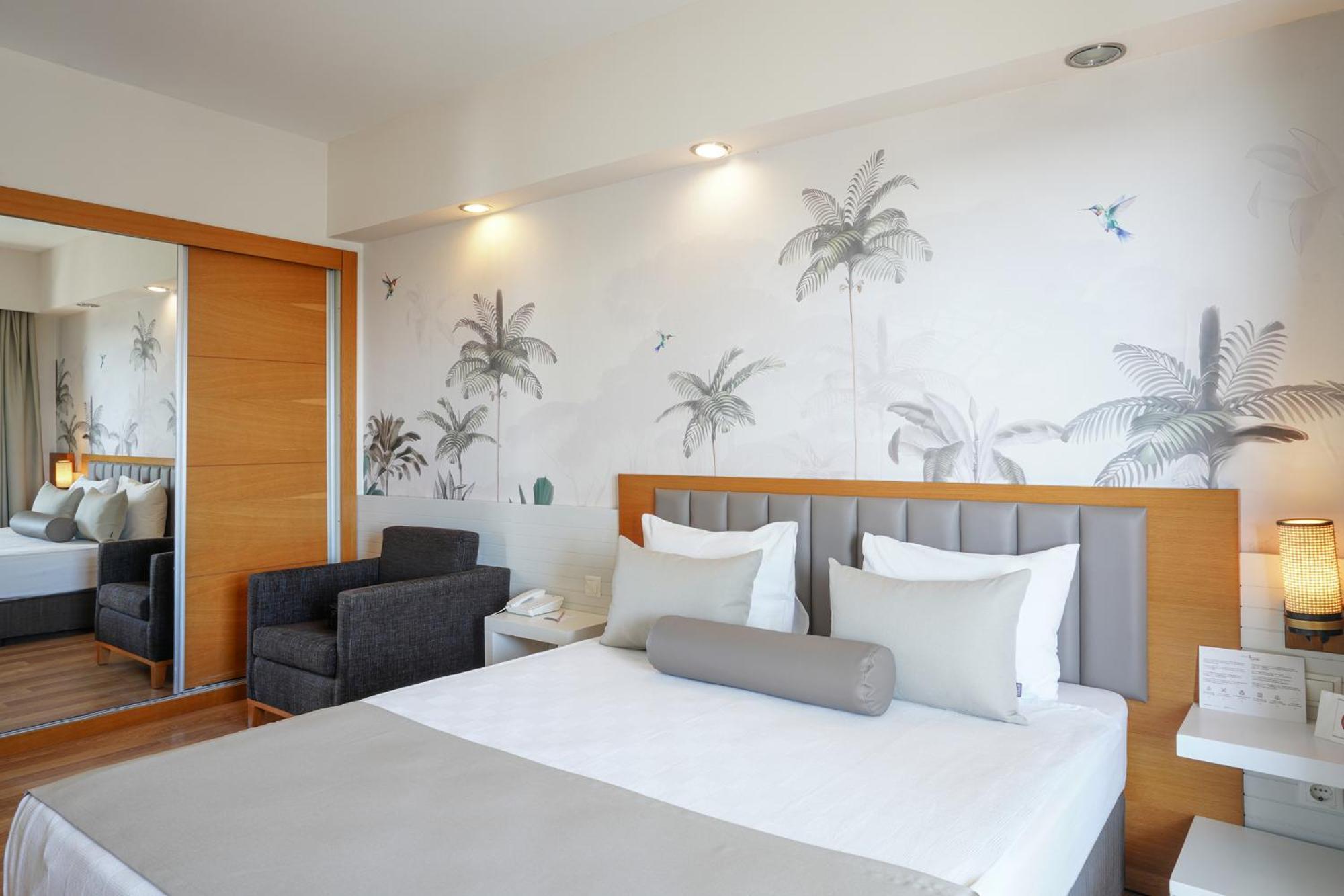 Double Room with Pool View,1744038163:JPEG