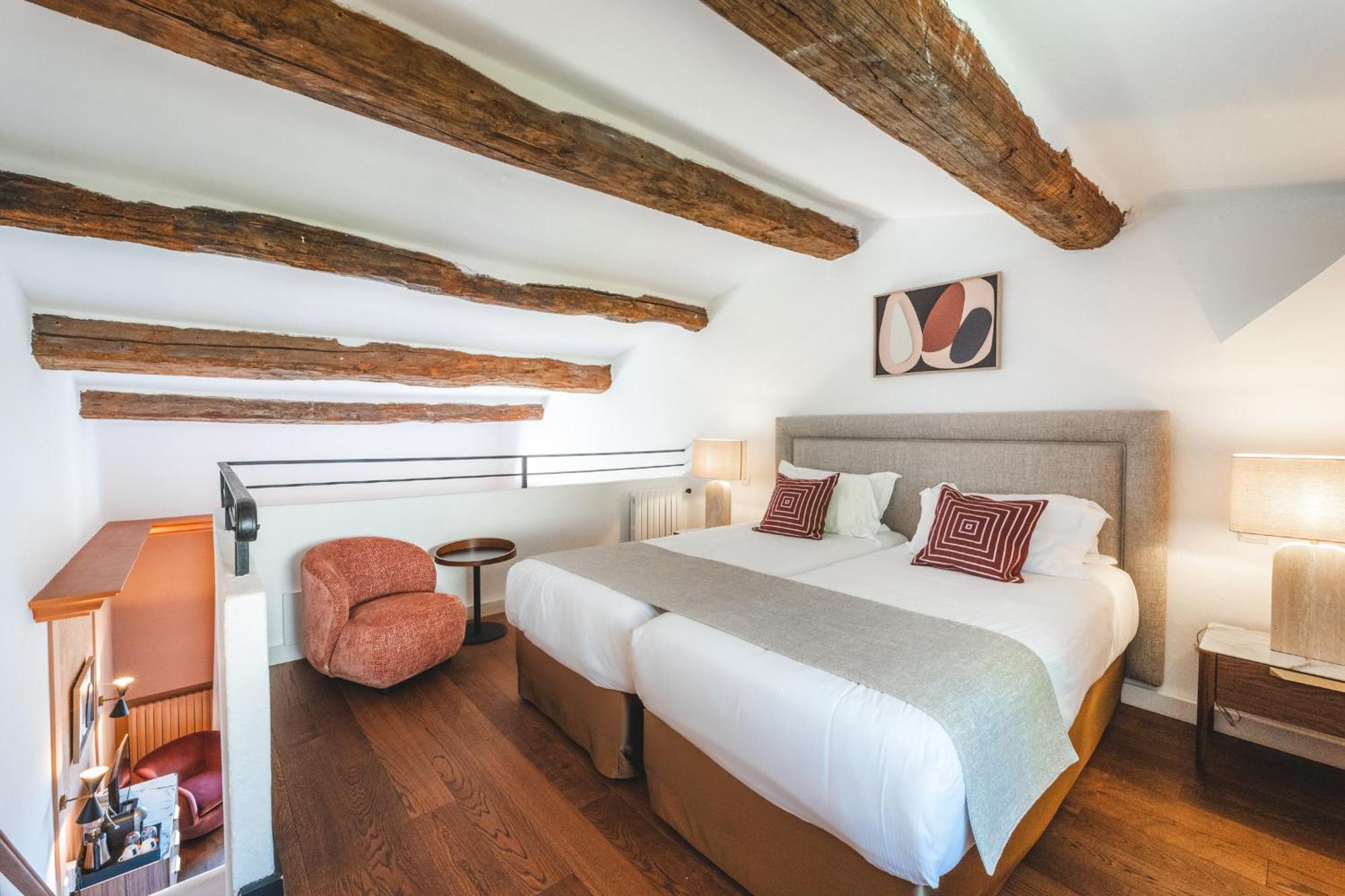 Duplex Quadruple Room,1677859381:JPEG