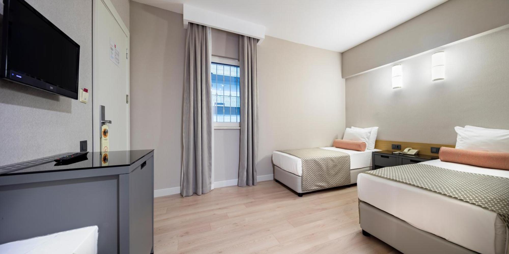 Family Room with Sea View,1687490148:JPEG