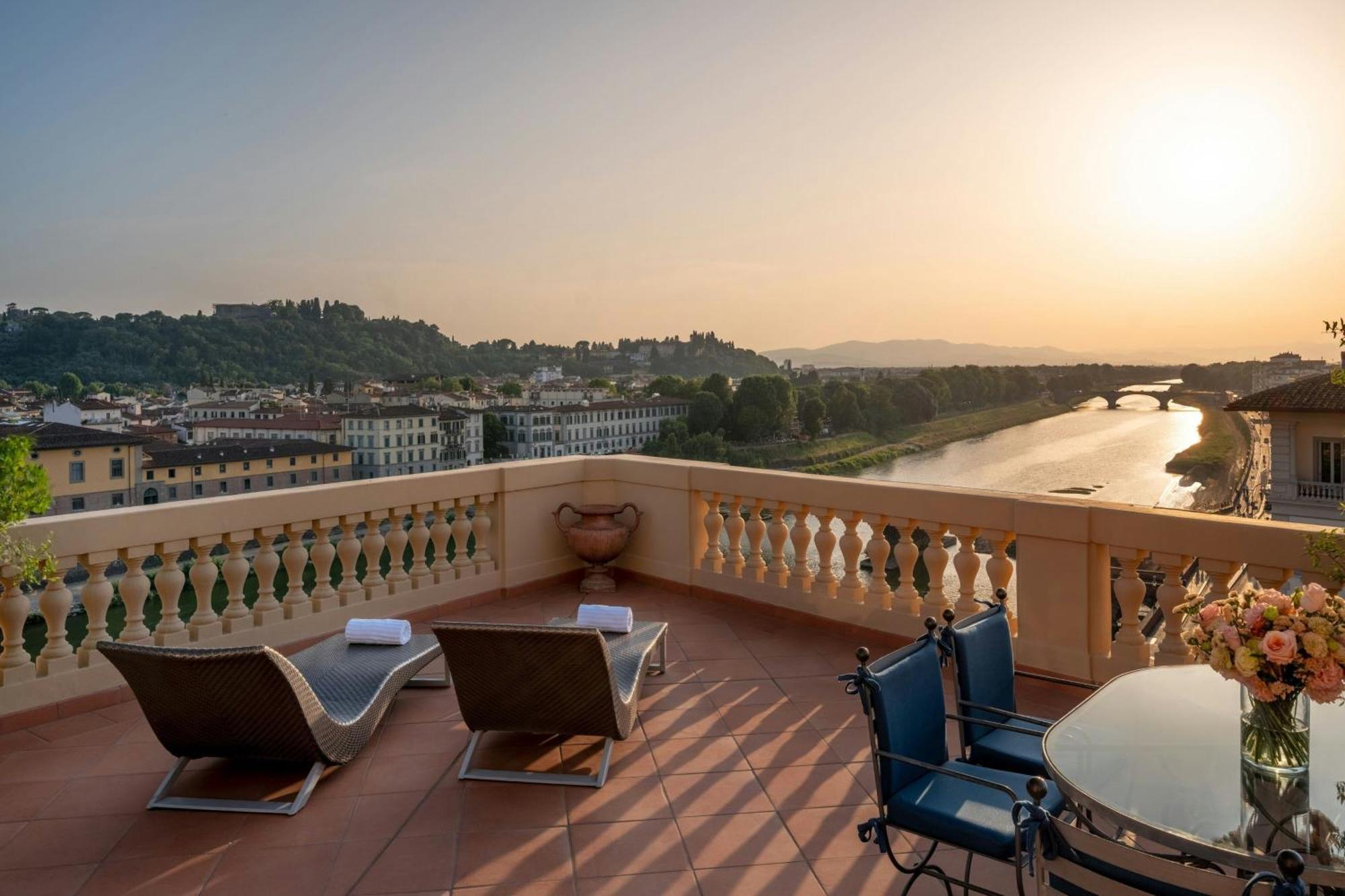 Presidential King Suite Terrace River View,1695320539:JPEG