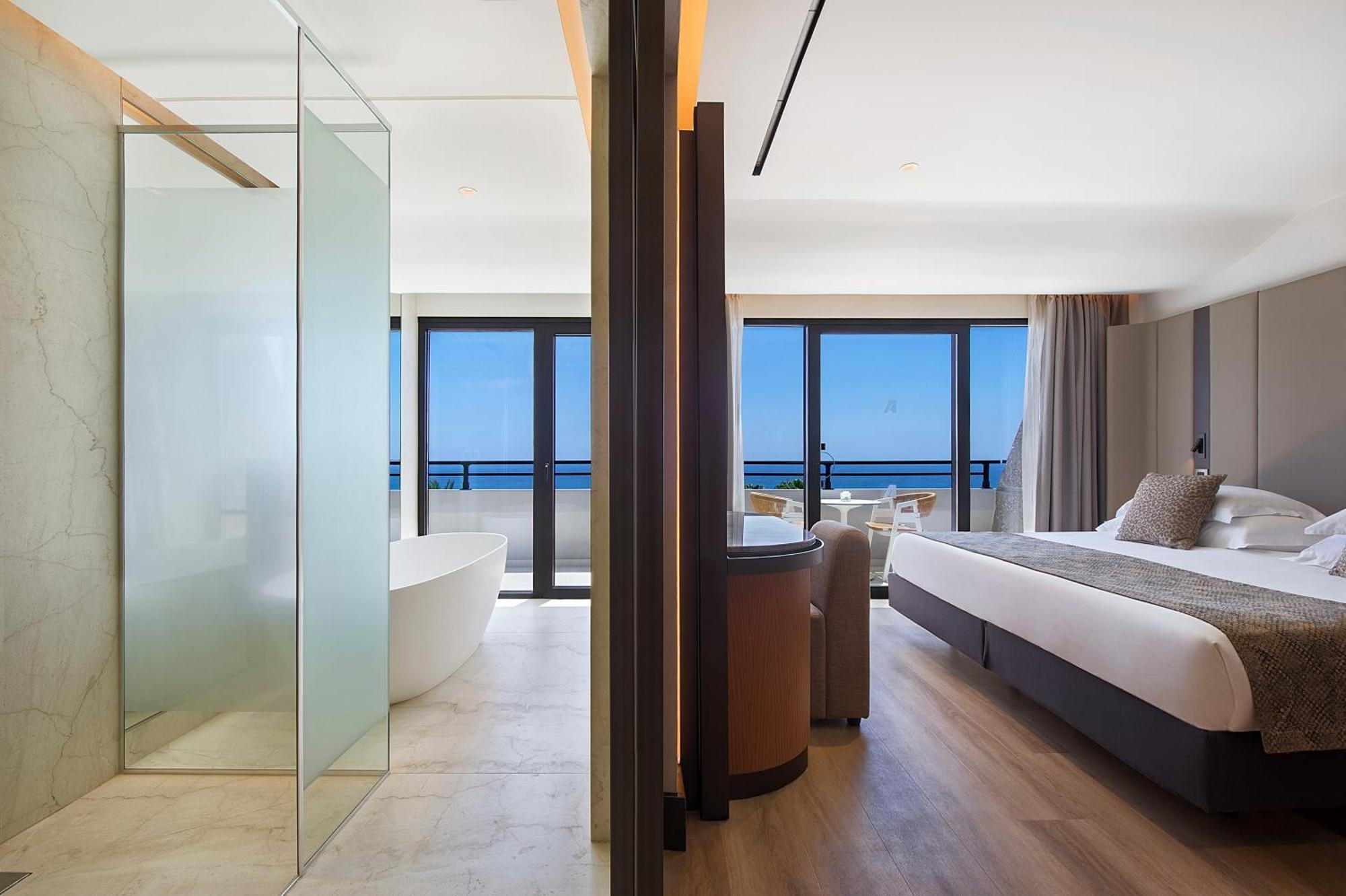 Luxuriöses Zimmer mit Meerblick