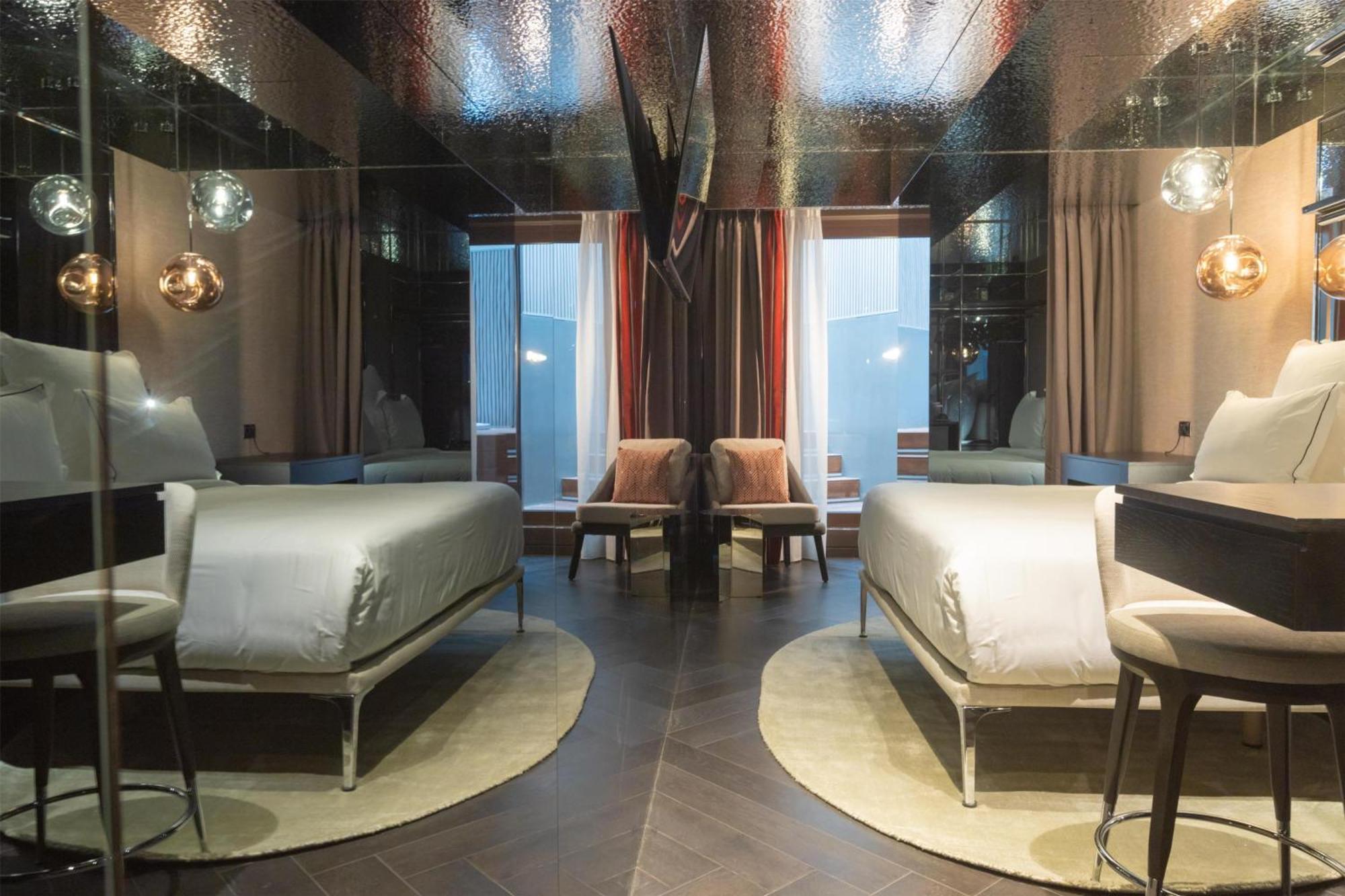 King Guest Room with Terrace and Spa Bath