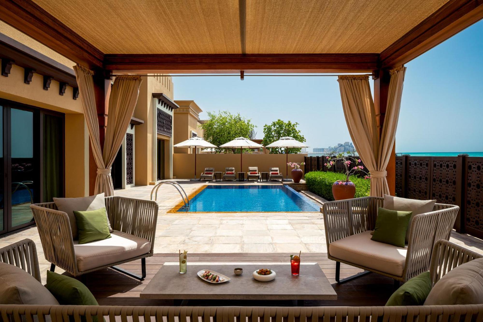 Strandvilla mit 2 Schlafzimmern und eigenem Pool