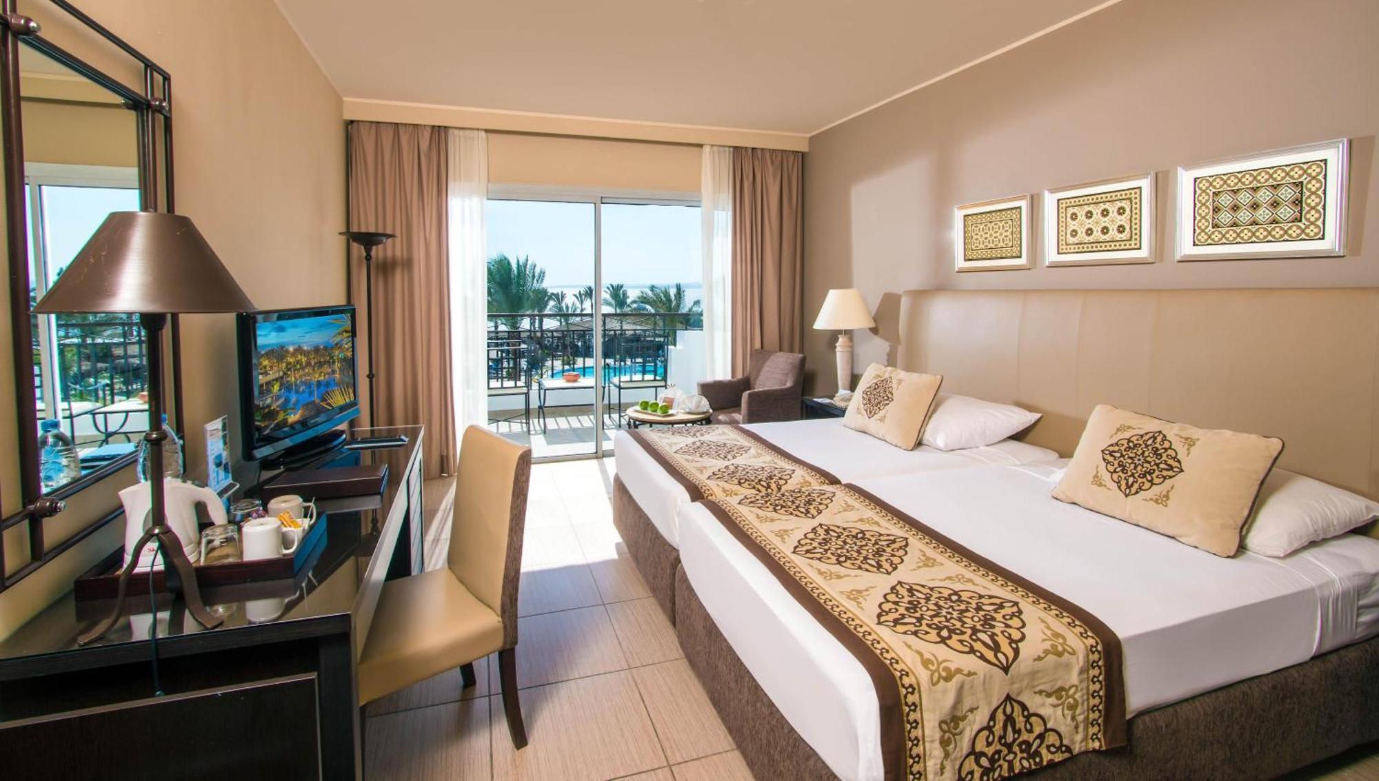 Superior Zimmer mit Queensize-Bett oder 2 Einzelbetten und Meerblick