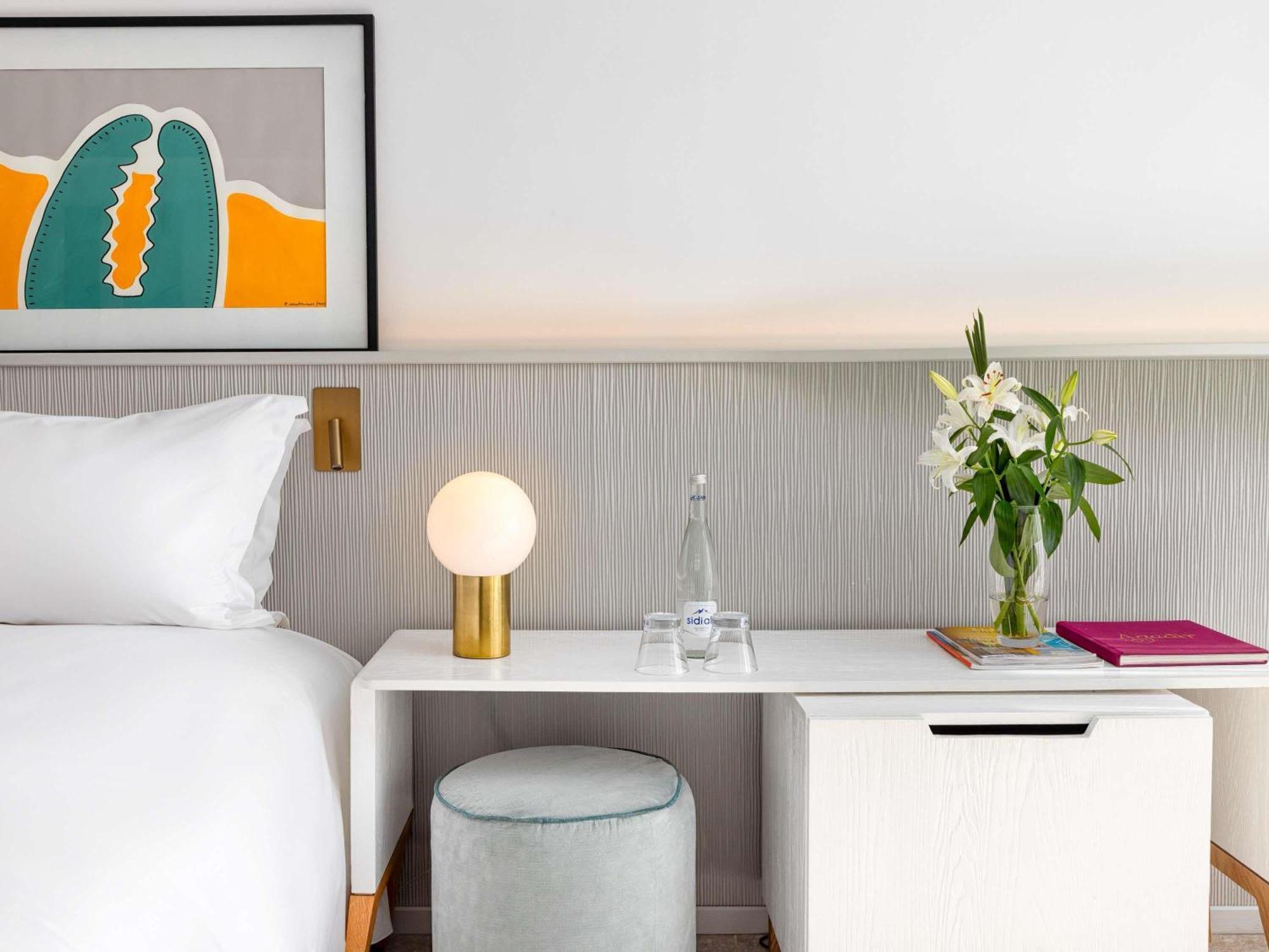 Prestige Queen Room with Partial Sea View,1704940718:JPEG