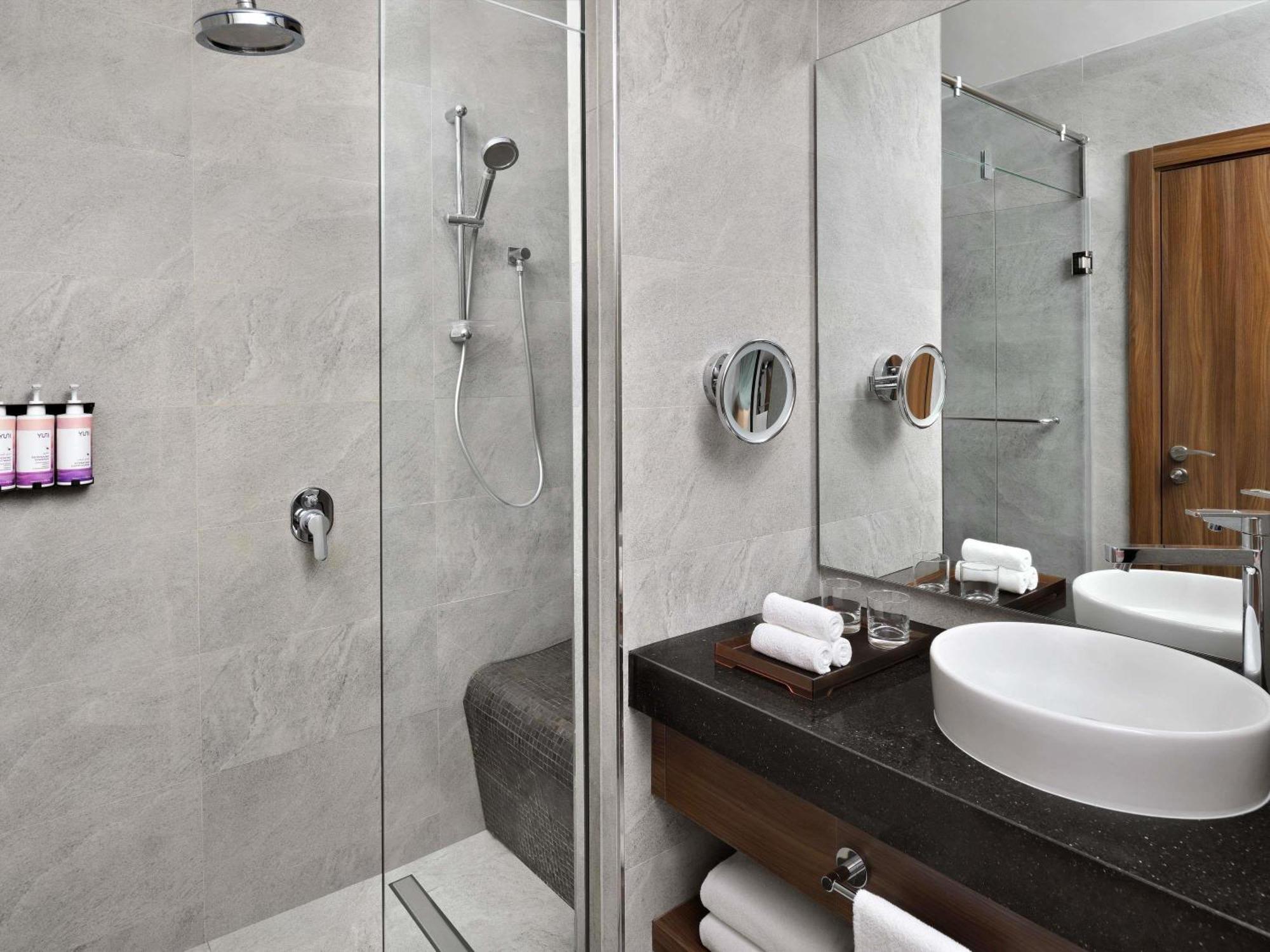 Deluxe King Room,1705047410:JPEG