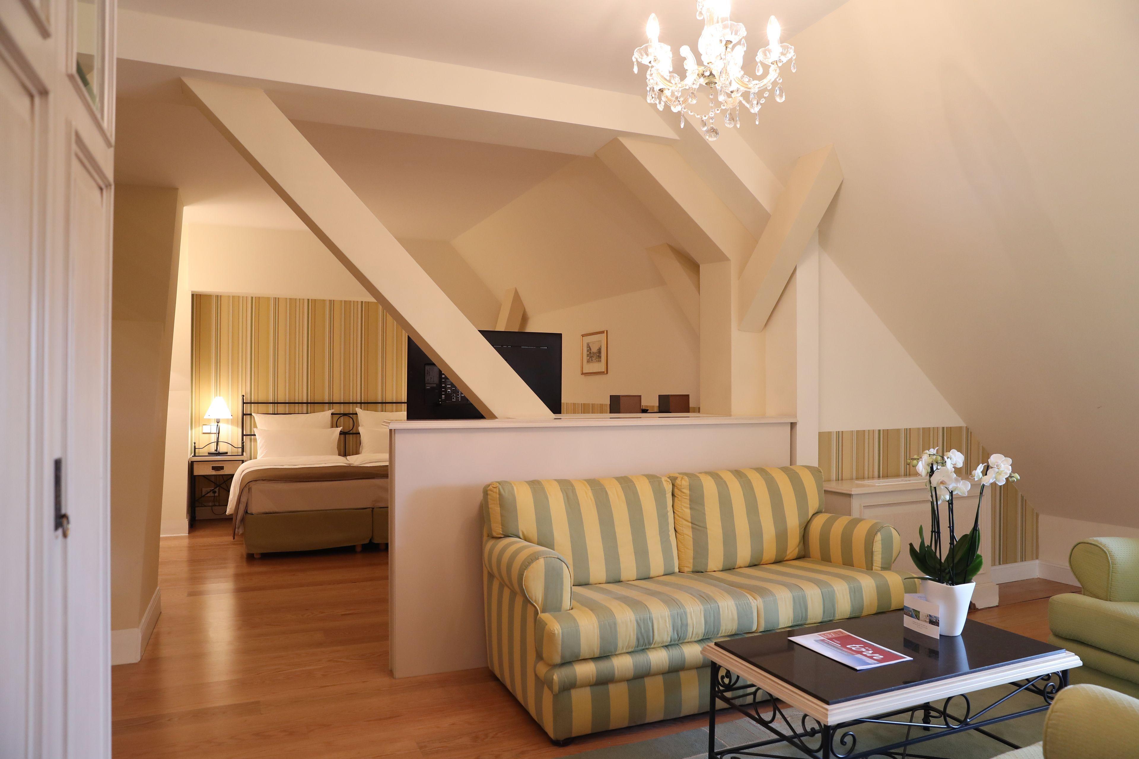 Junior Suite with sea view in the attic