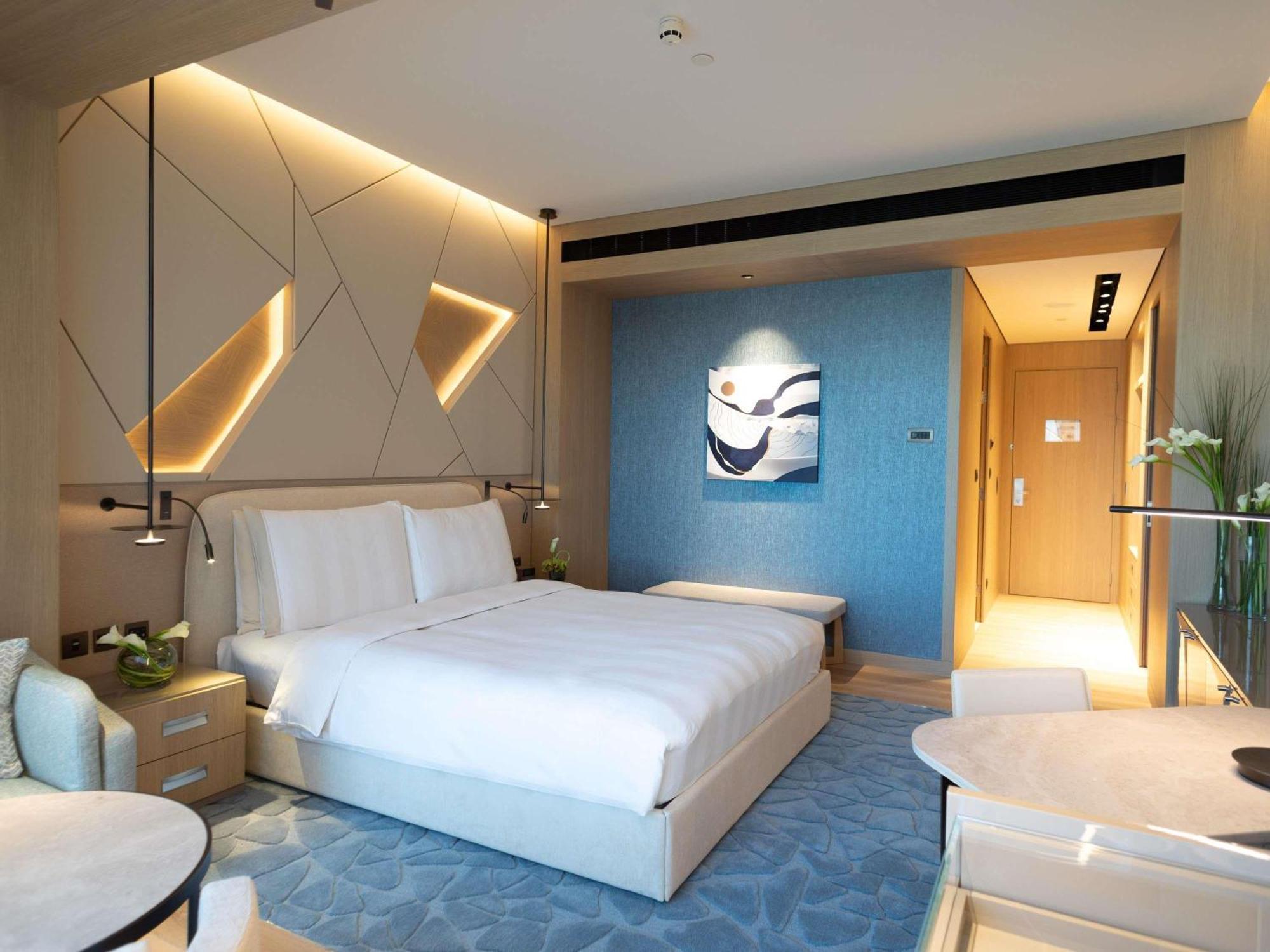 Executive King Room,1717003699:JPEG