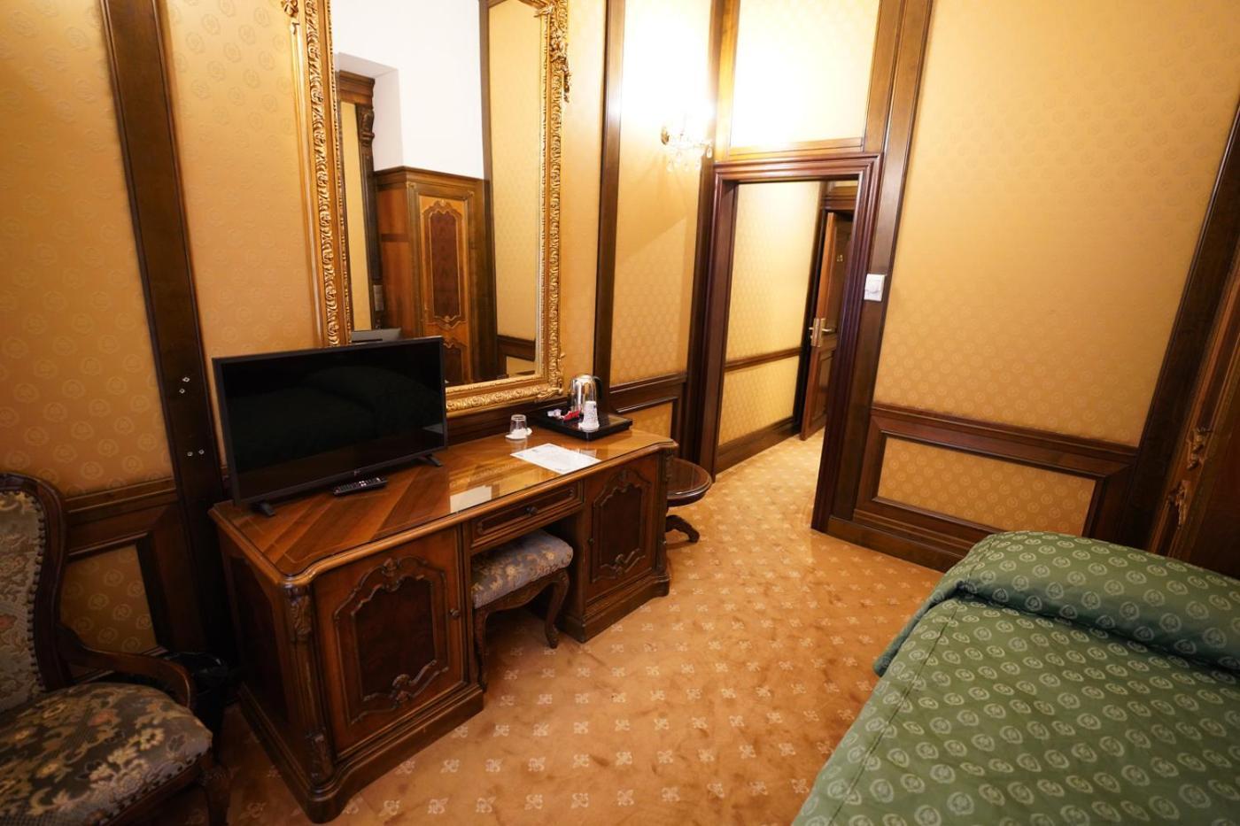 Classic Room,1717031505:JPEG