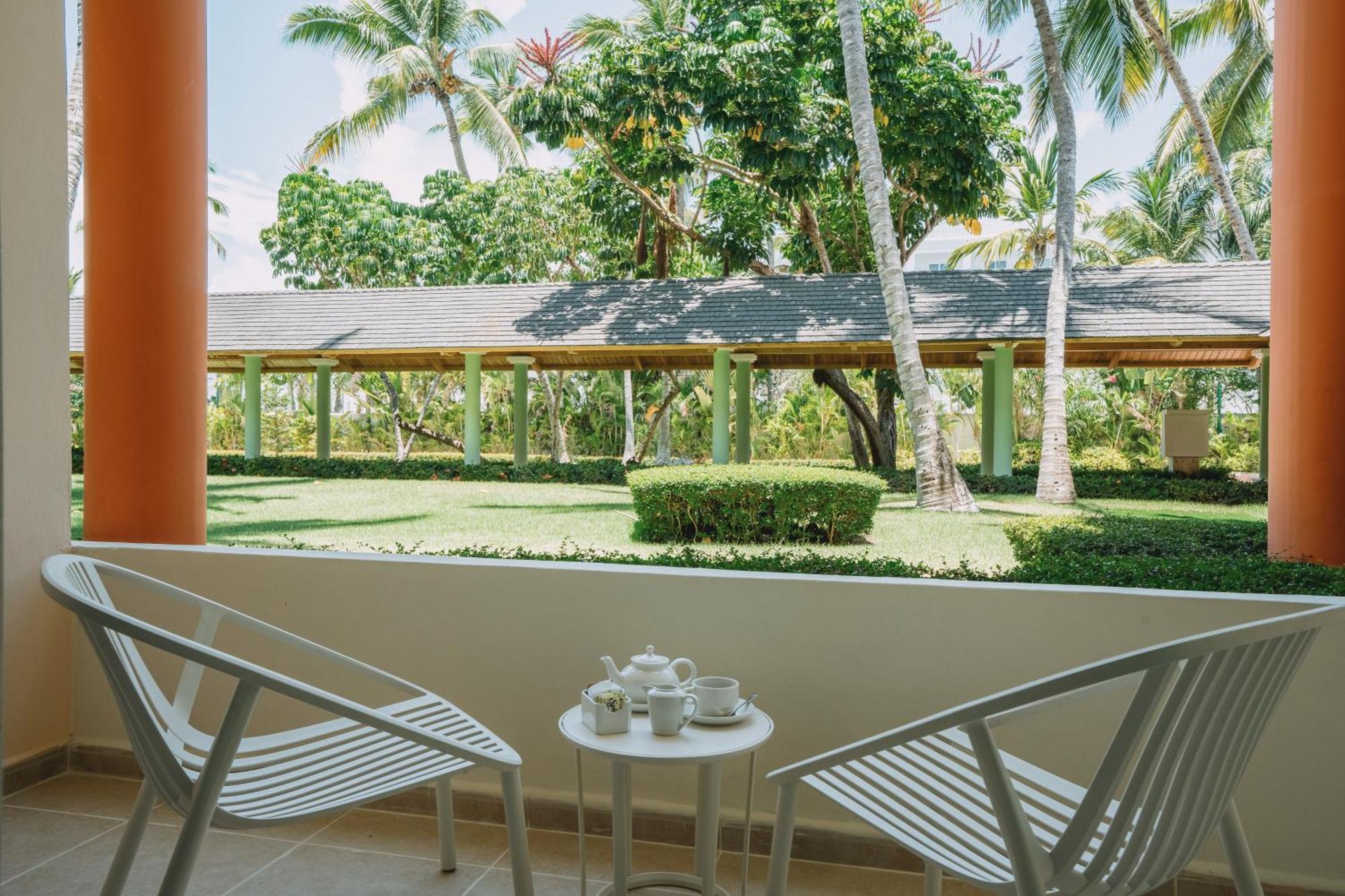 Last Room Available,1722990866:JPEG