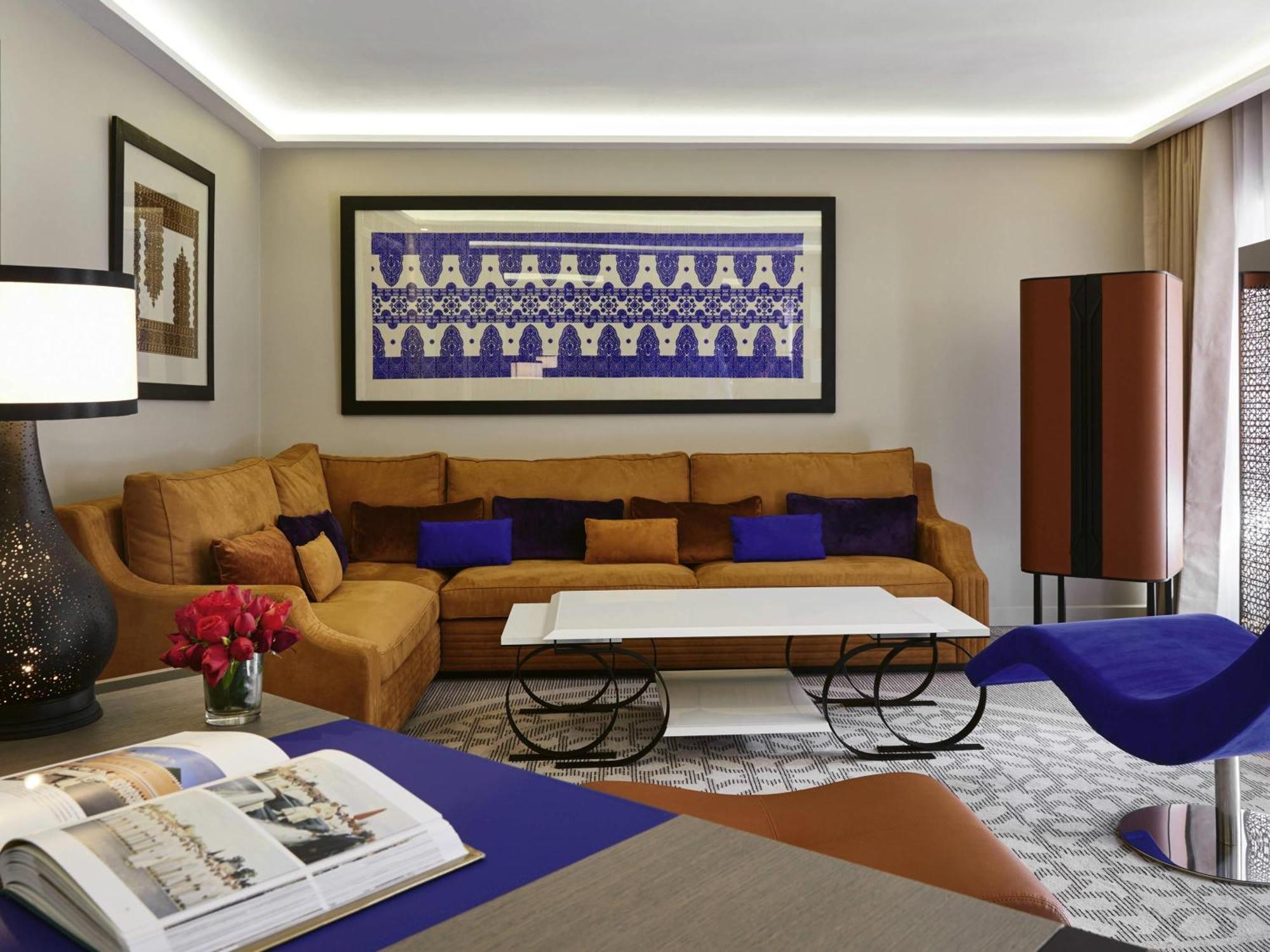 Junior Suite mit Wohnzimmer und Sofa
