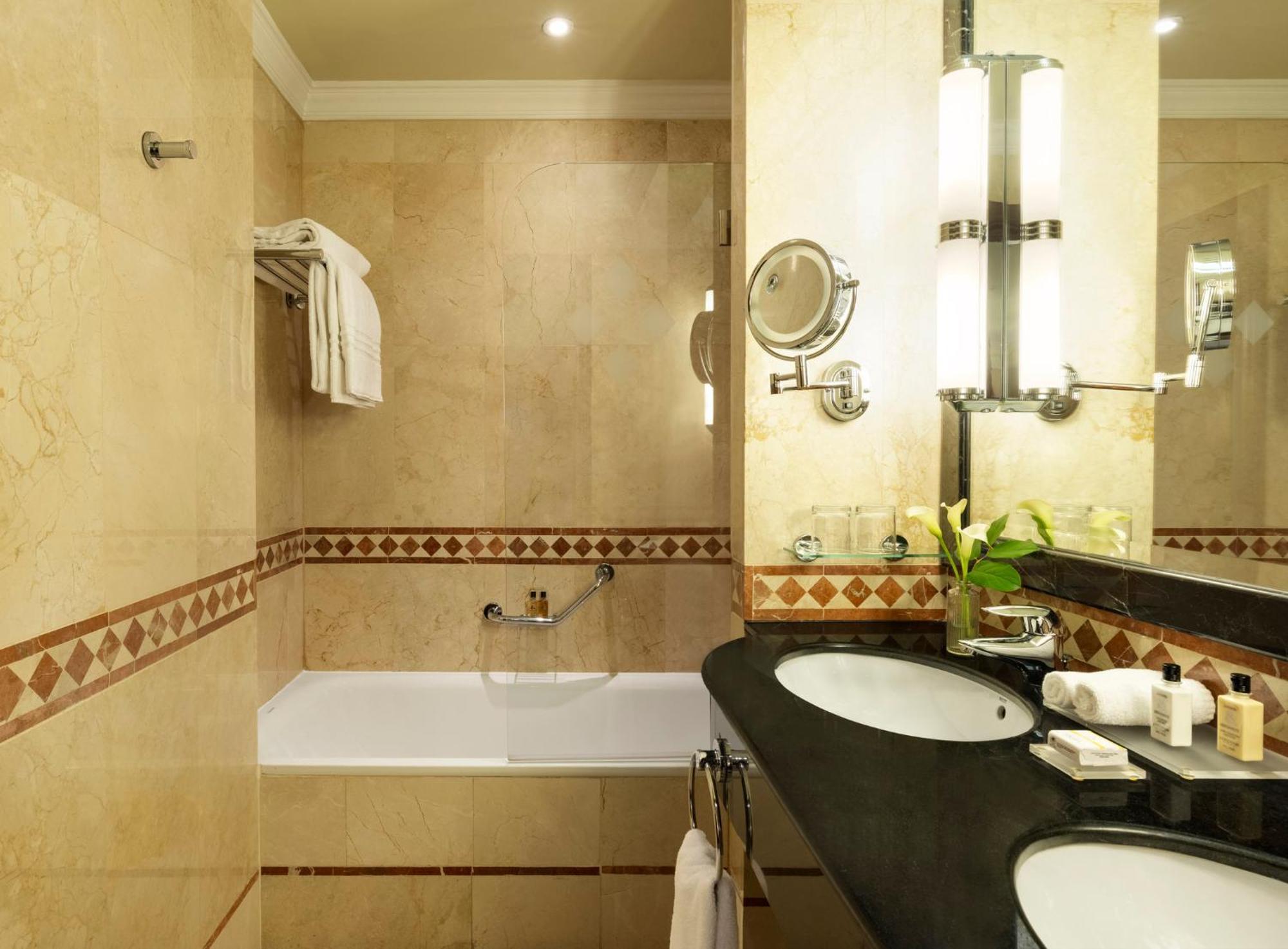 Classic Room,1758301723:JPEG