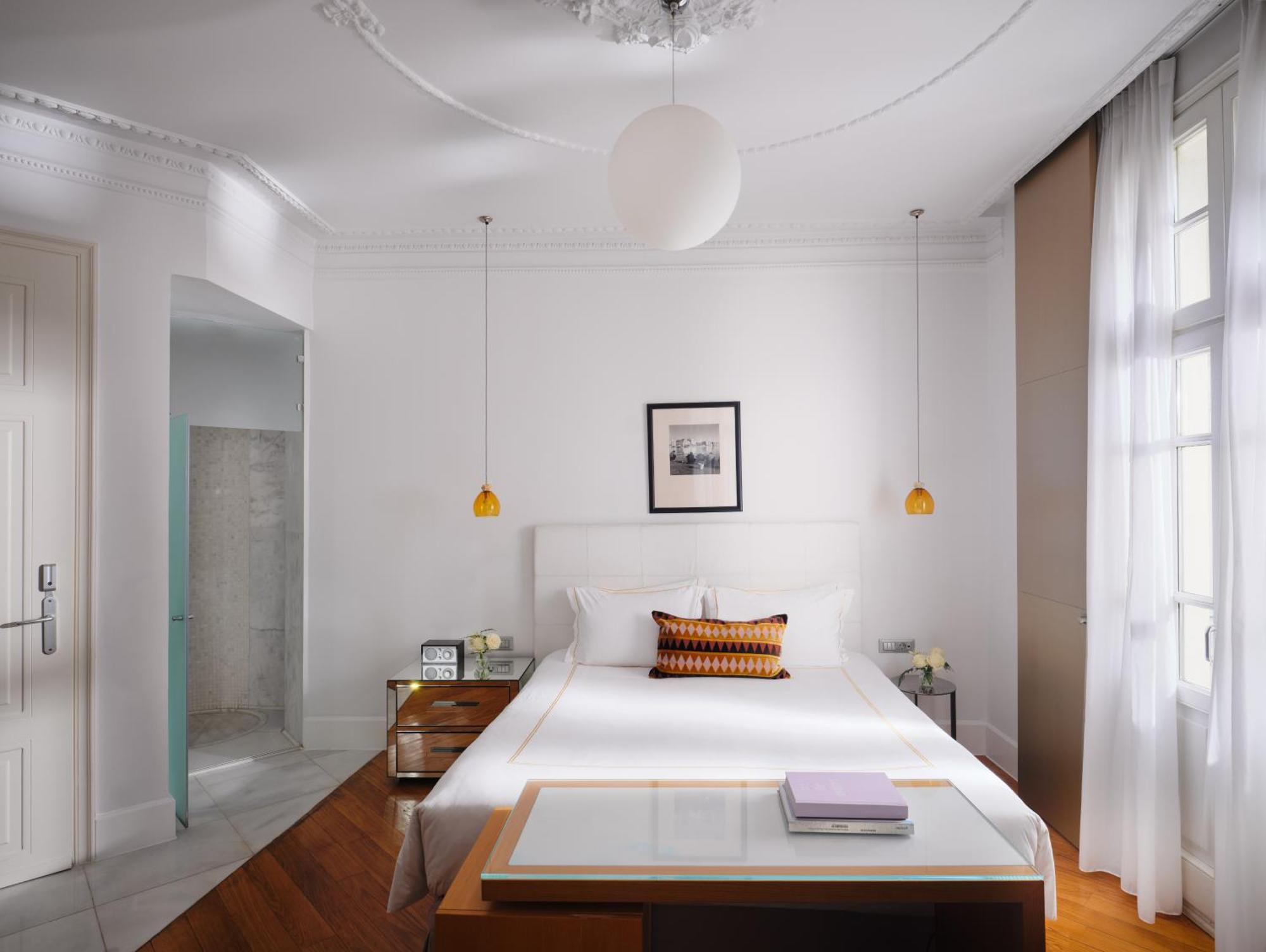 Deluxe Double Room,1742652178:JPEG