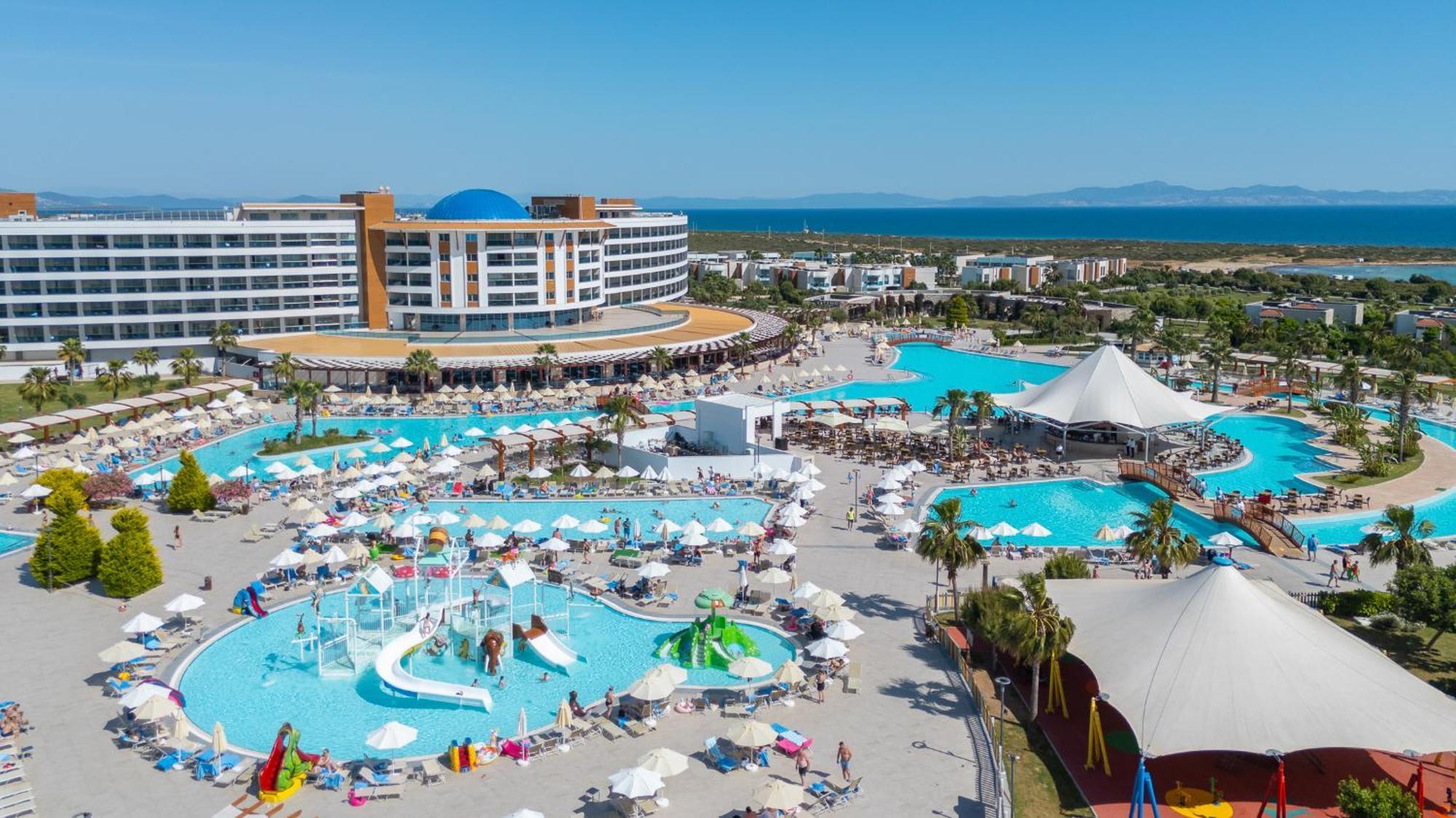 Deluxe Room with Sea View,1742967060:JPEG