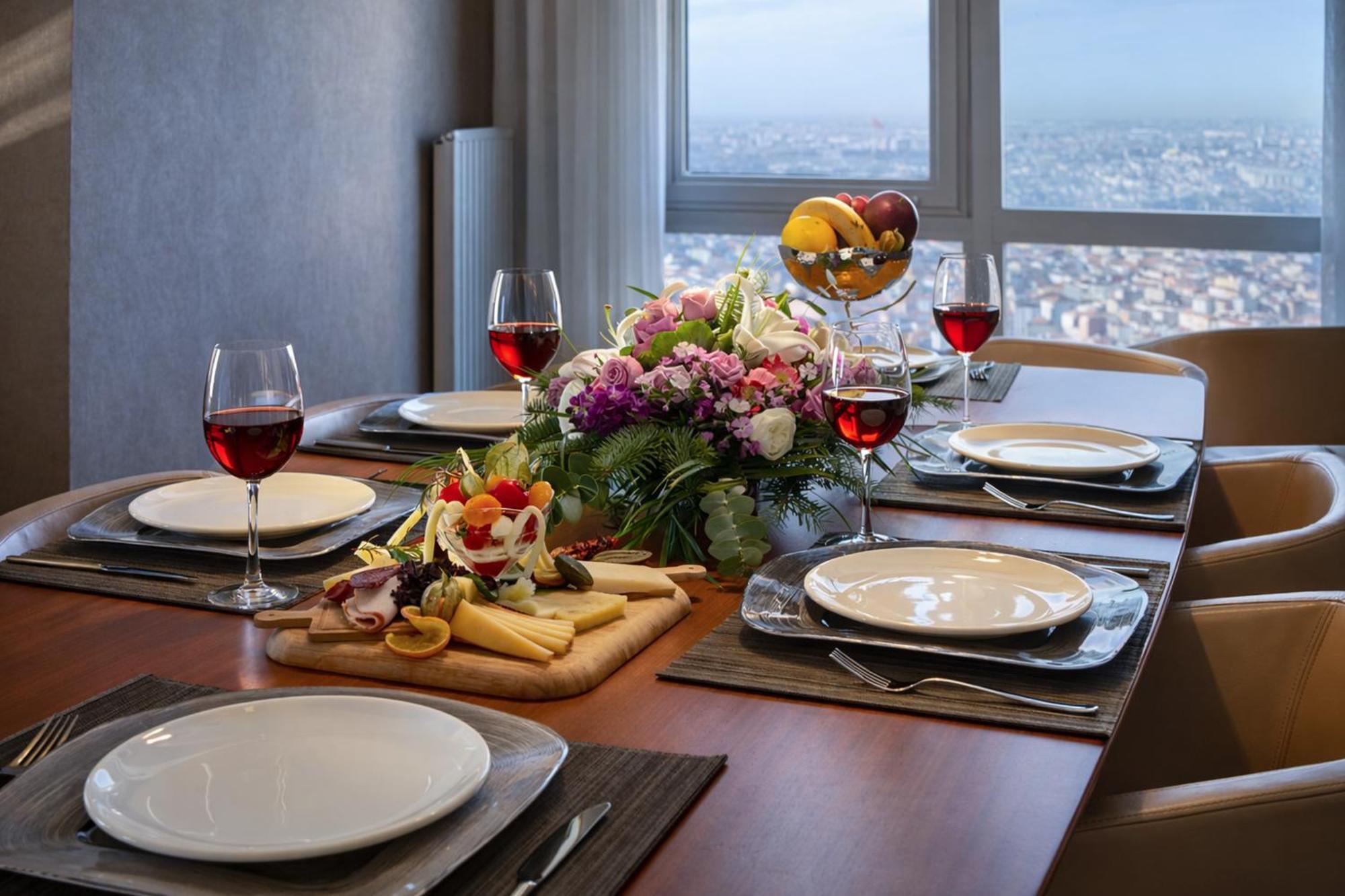 Four Bedroom Penthouse Apartment with Sea View,1746918762:JPEG