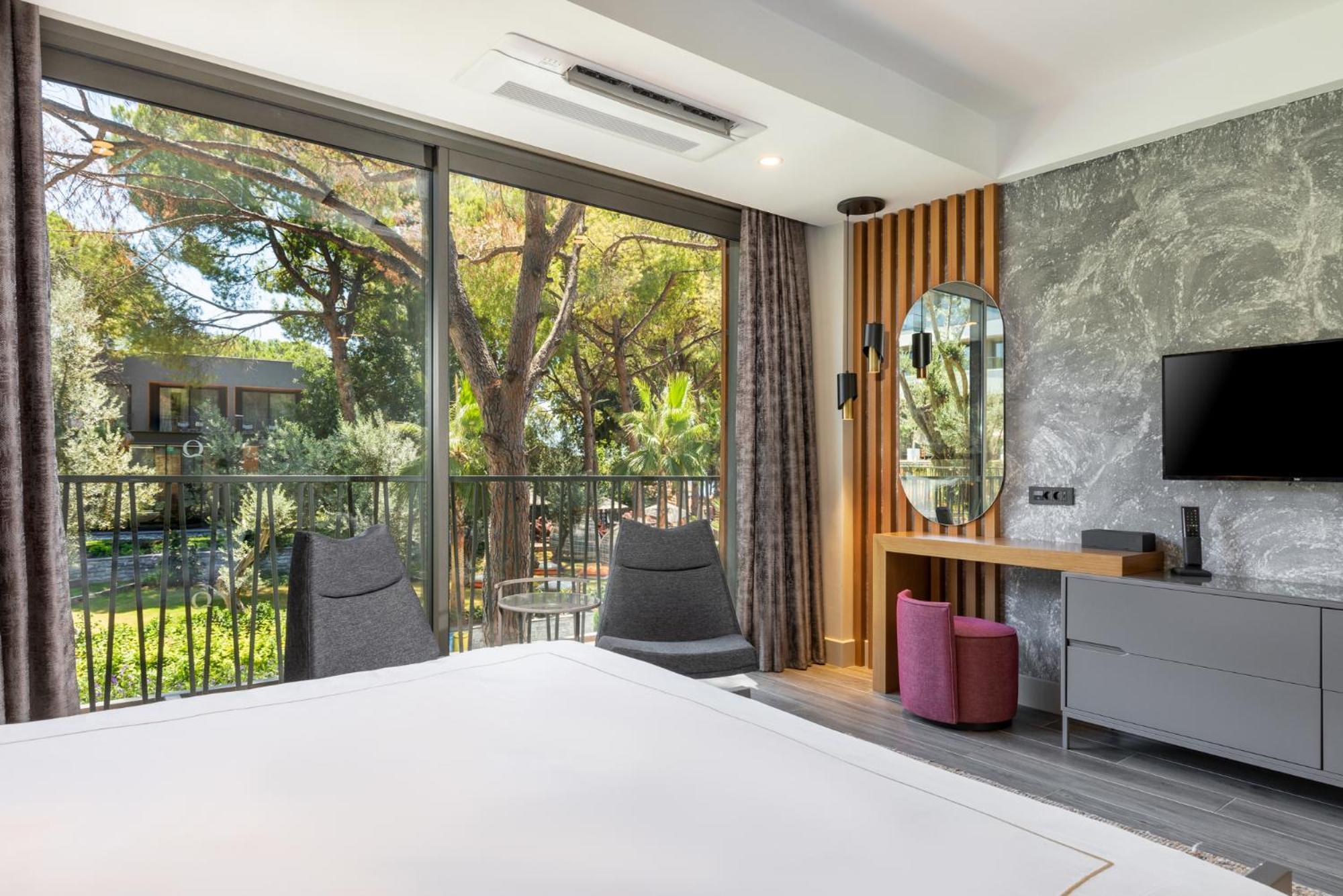 Triple Room with Garden View